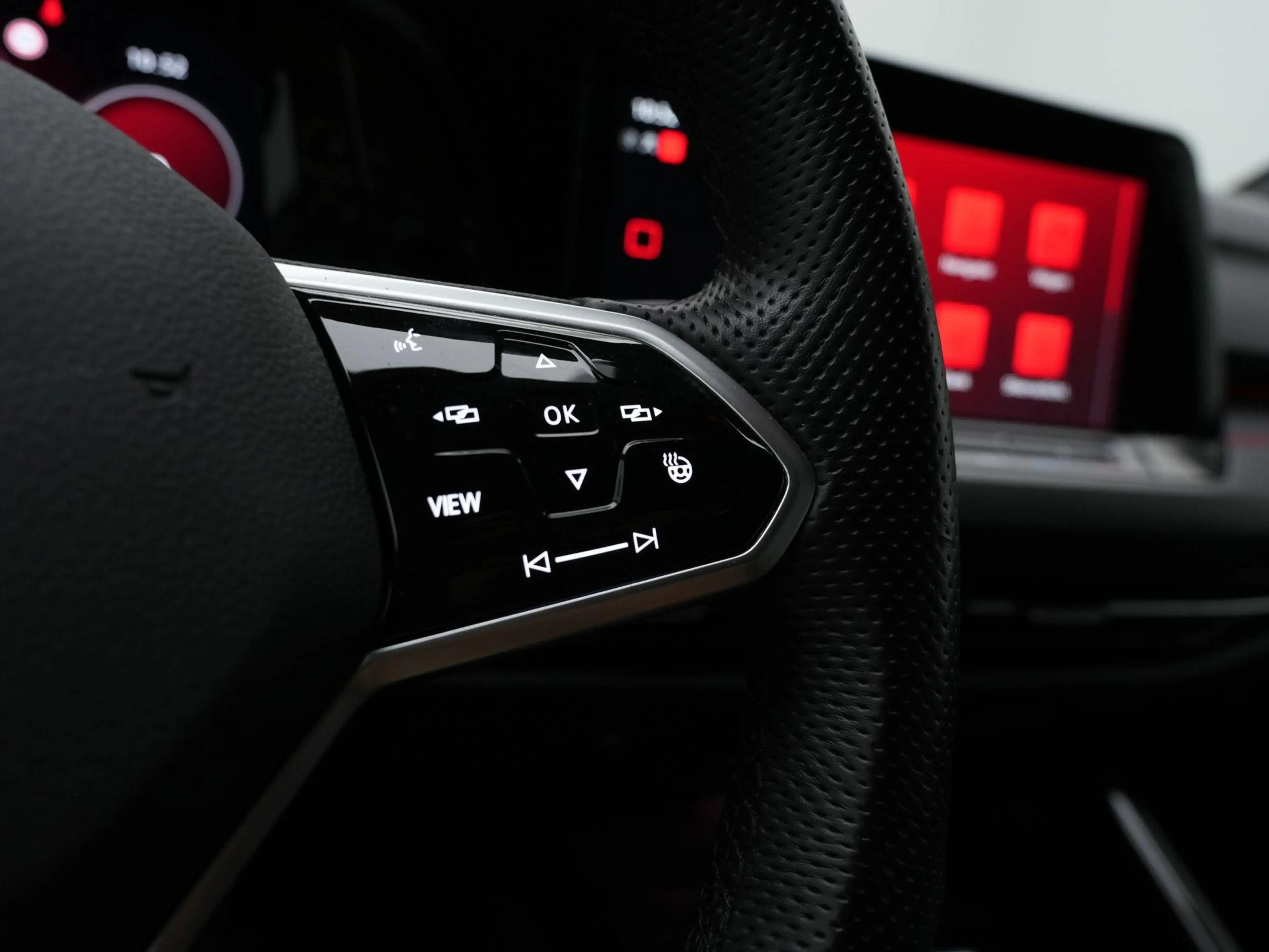 Volkswagen Golf GTE 1.4 TSI 245pk eHybrid | SOH 95,5% | Matrix LED kop — photo 12