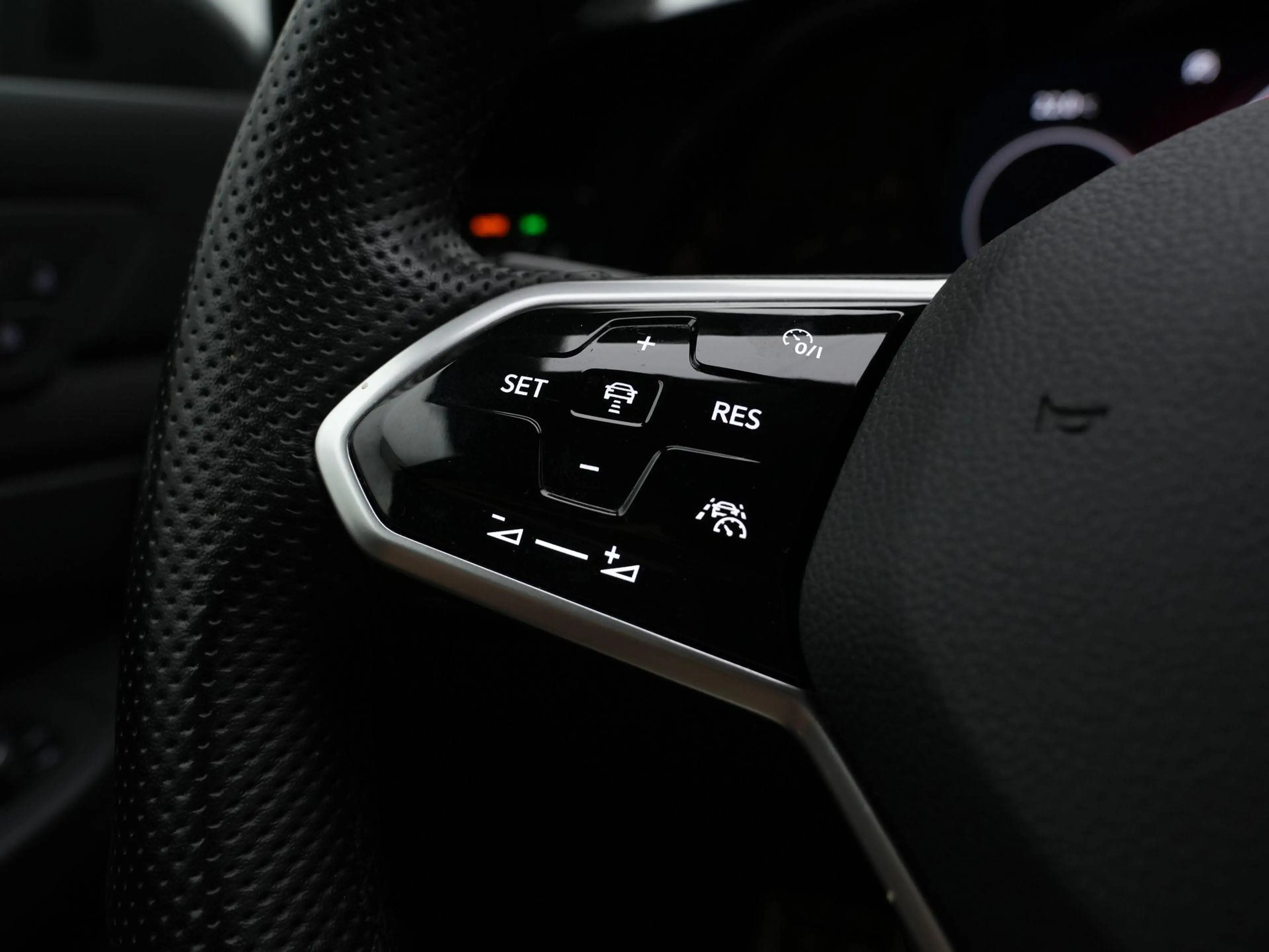 Volkswagen Golf GTE 1.4 TSI 245pk eHybrid | SOH 95,5% | Matrix LED kop — photo 11