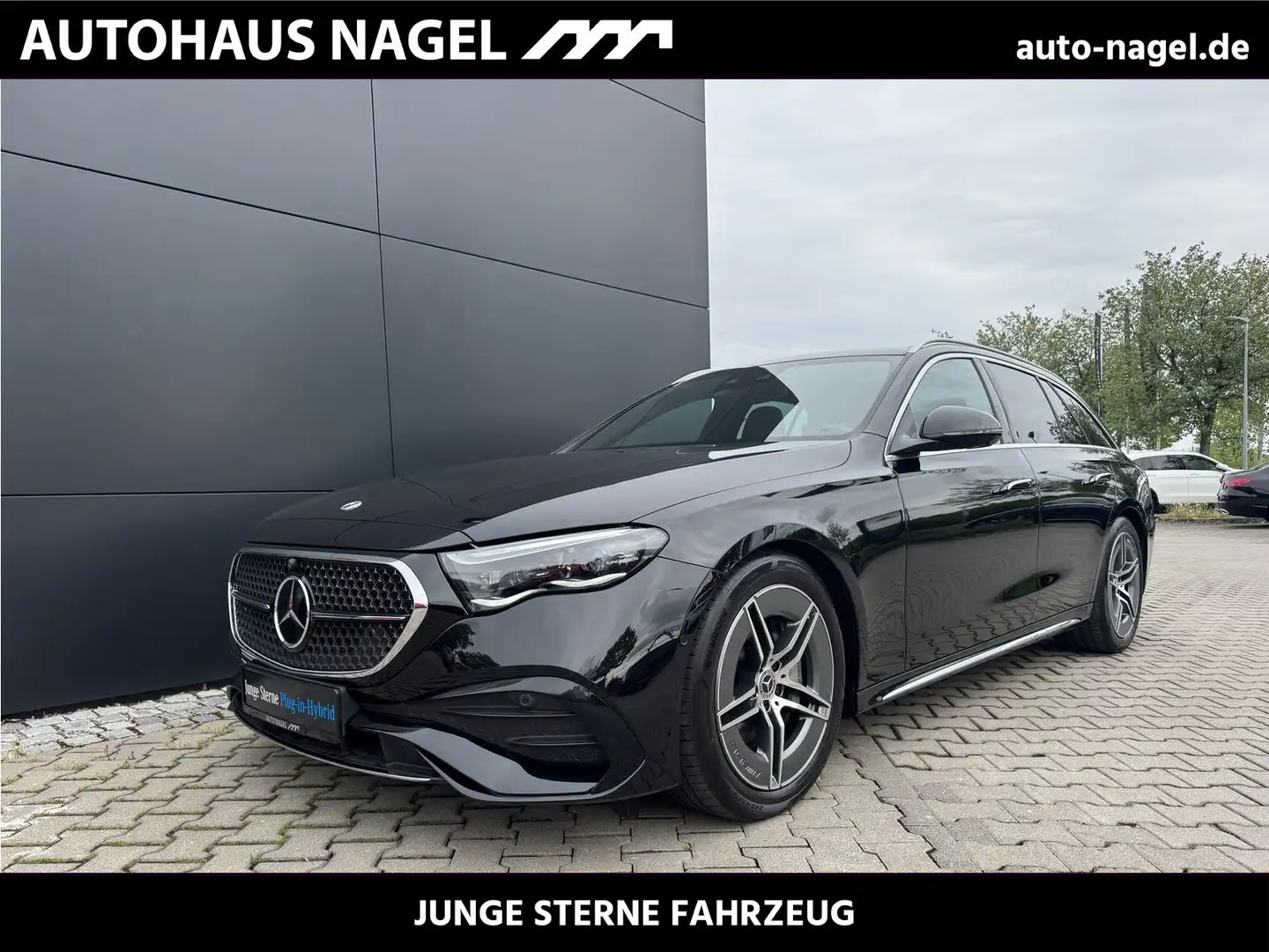 Mercedes-Benz E 300 Tde 4M AMG Advanced+AIRMATIC*Pno*AHK*4D* Schwarz - 1