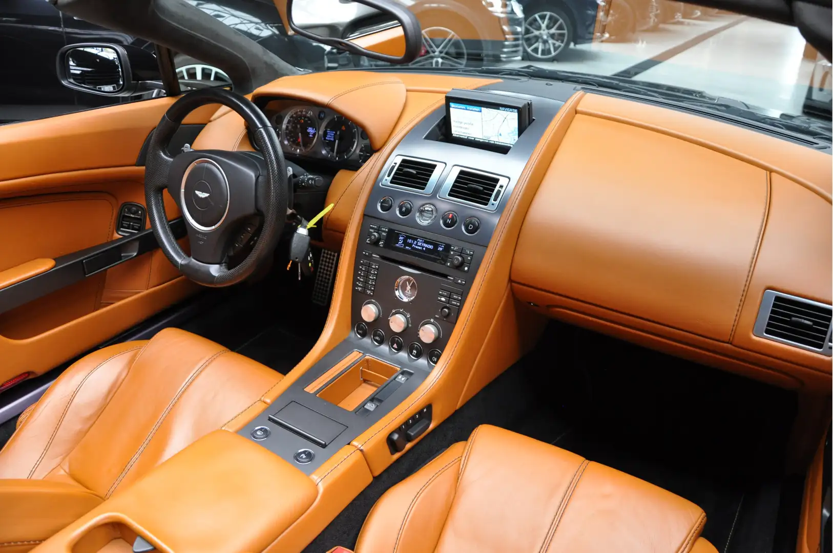 Aston Martin Vantage V8 Roadster 4.3 V8 Sportshift | Bi-xenon | Cruise Czarny - 2