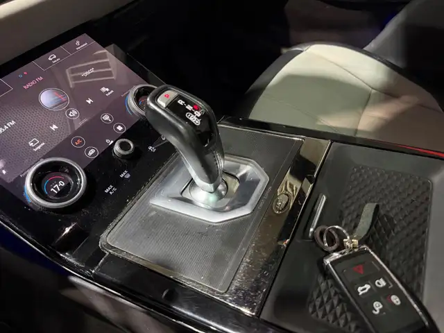 Land Rover Range Rover Evoque view 13