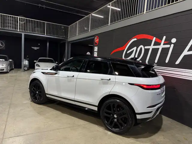 Land Rover Range Rover Evoque view 3