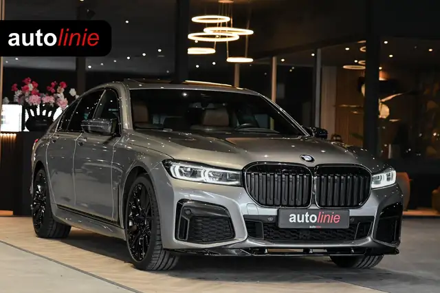 BMW 730 7-serie 730d M-Sport. Pano, Softclose, HUD, Luchtv