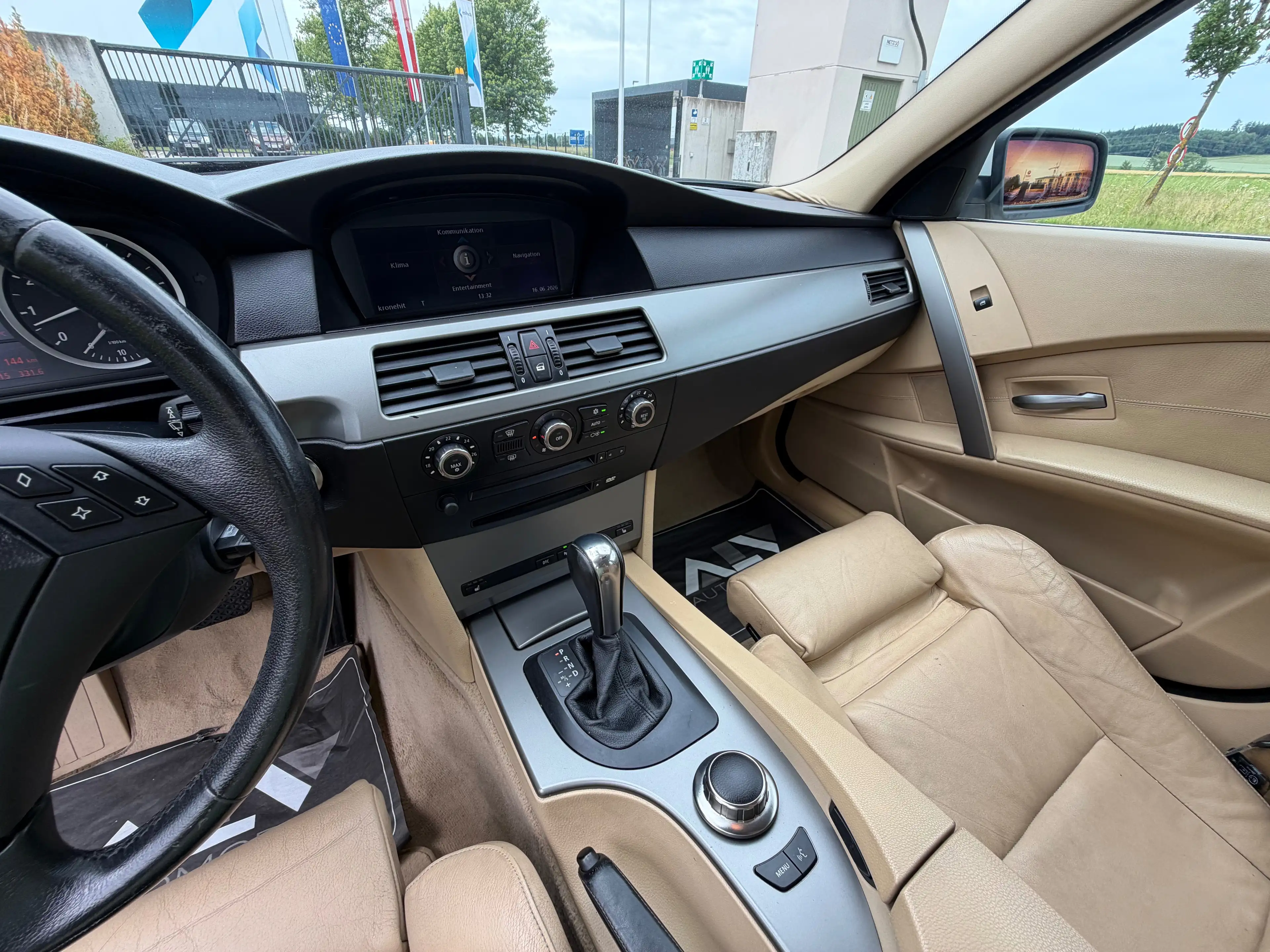BMW 525 525i xDrive Limousine 1.Besitz! — photo 14