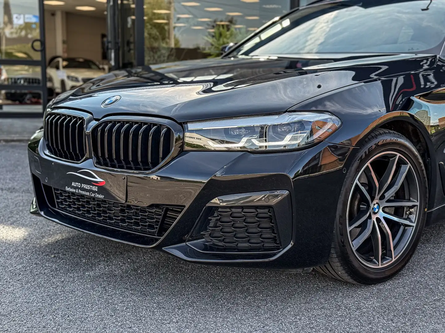 BMW 520 dAS Touring MHEV M-Sport Black Edition Noir - 2