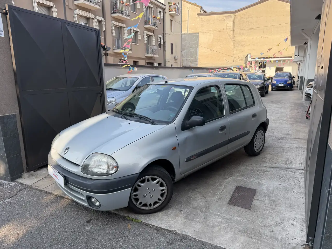 Renault Clio 5p 1.2 Limited Pack S, foto 2