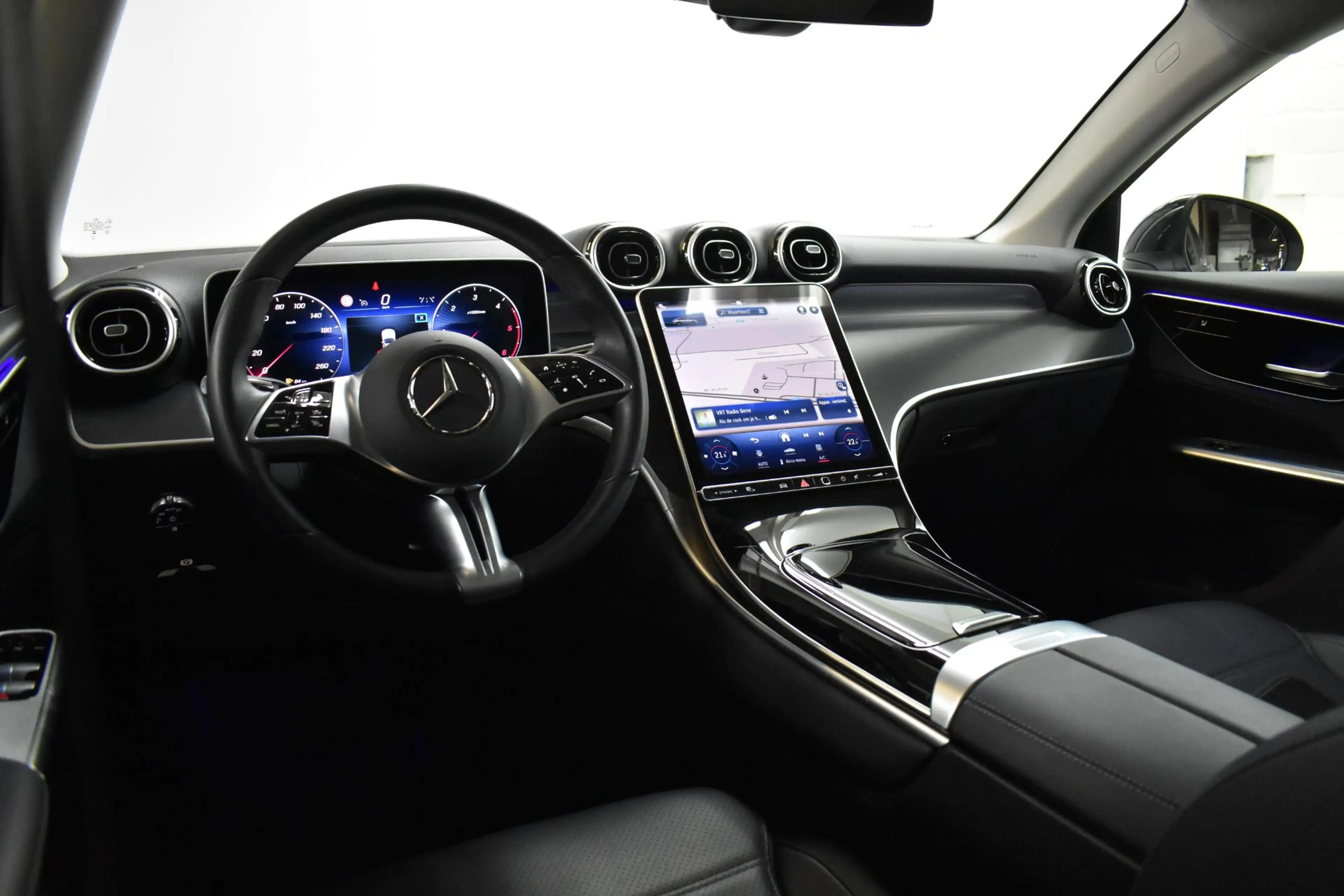 Mercedes-Benz GLC 220 Coupé GLC d 4MATIC Business Line — photo 14