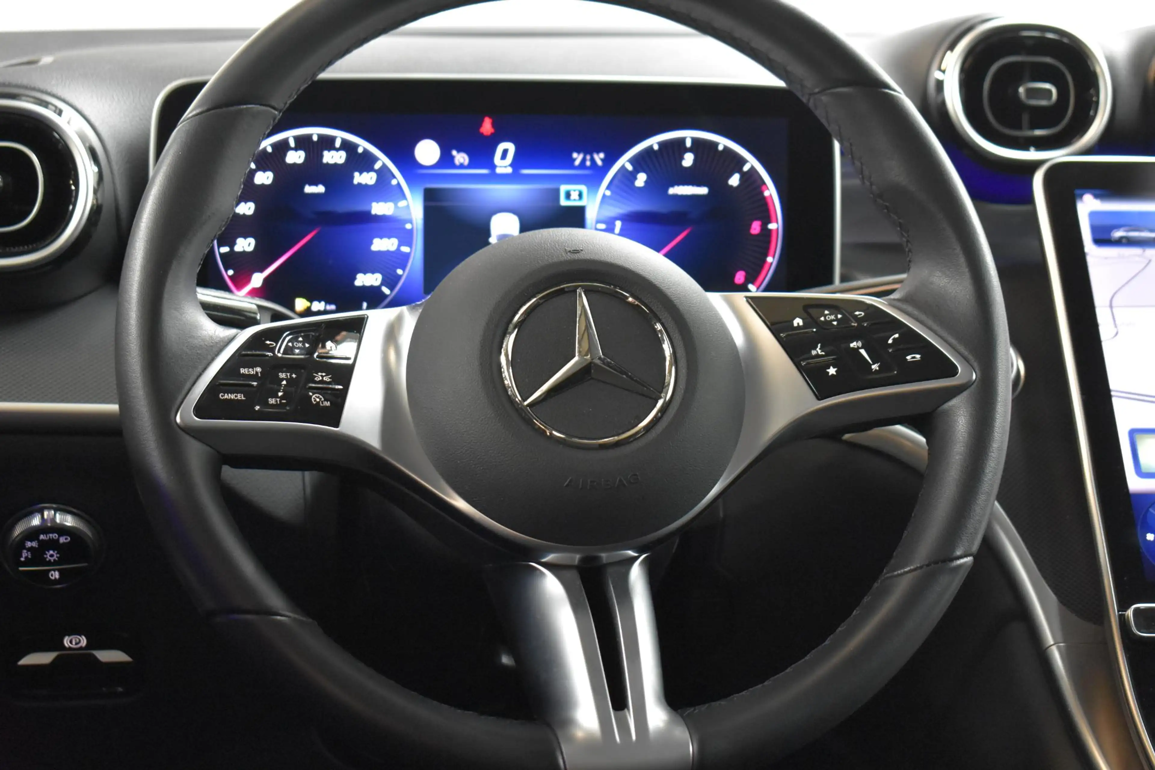Mercedes-Benz GLC 220 Coupé GLC d 4MATIC Business Line — photo 15