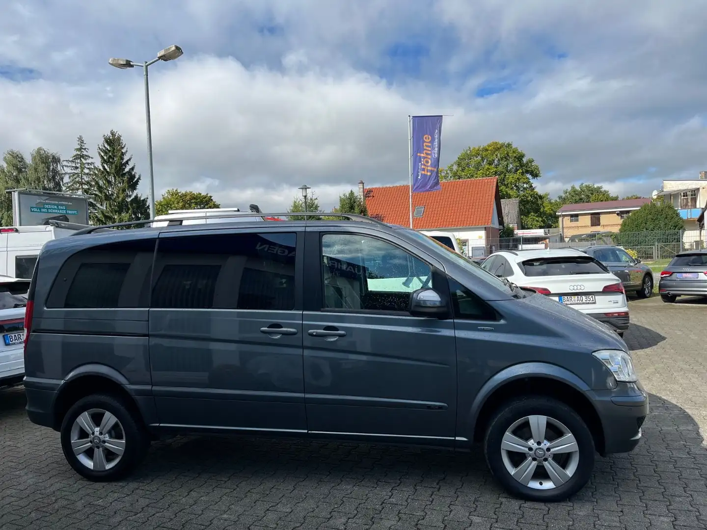 Mercedes-Benz Viano 4MATIC 2.2 CDI  Edition kompakt Standheiz. Grau - 2