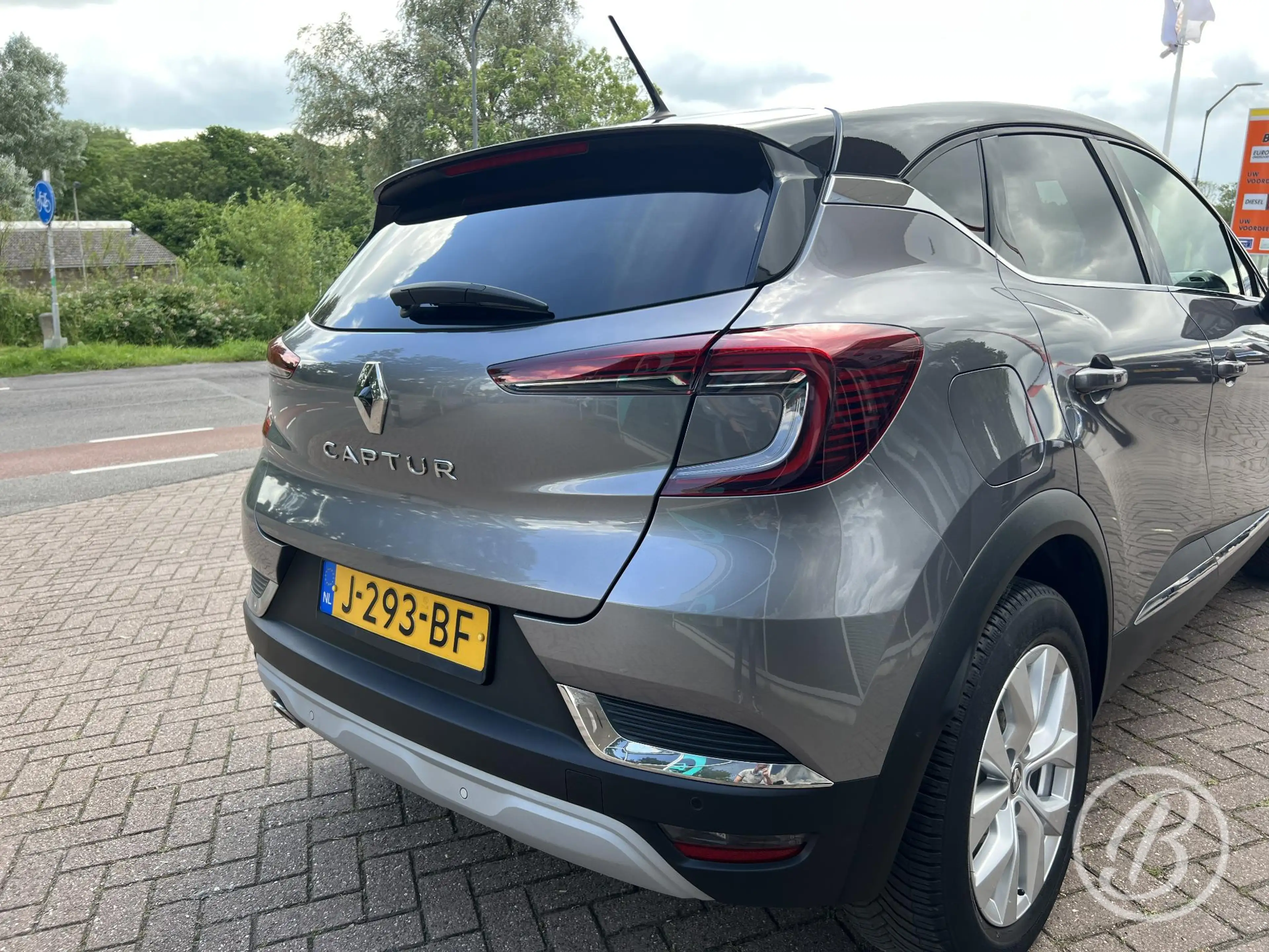 Renault Captur 1.0 TCe 100 Intens | Keyless — photo 33