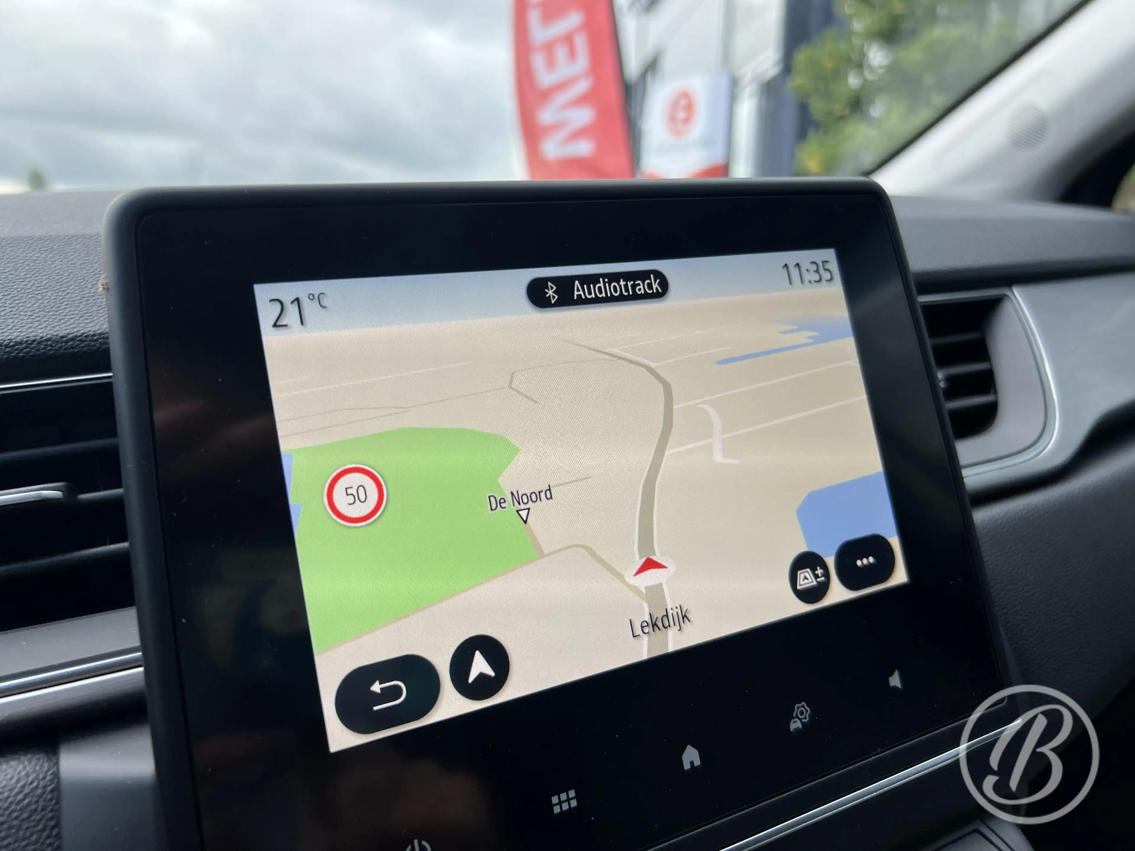 Renault Captur 1.0 TCe 100 Intens | Keyless — photo 18