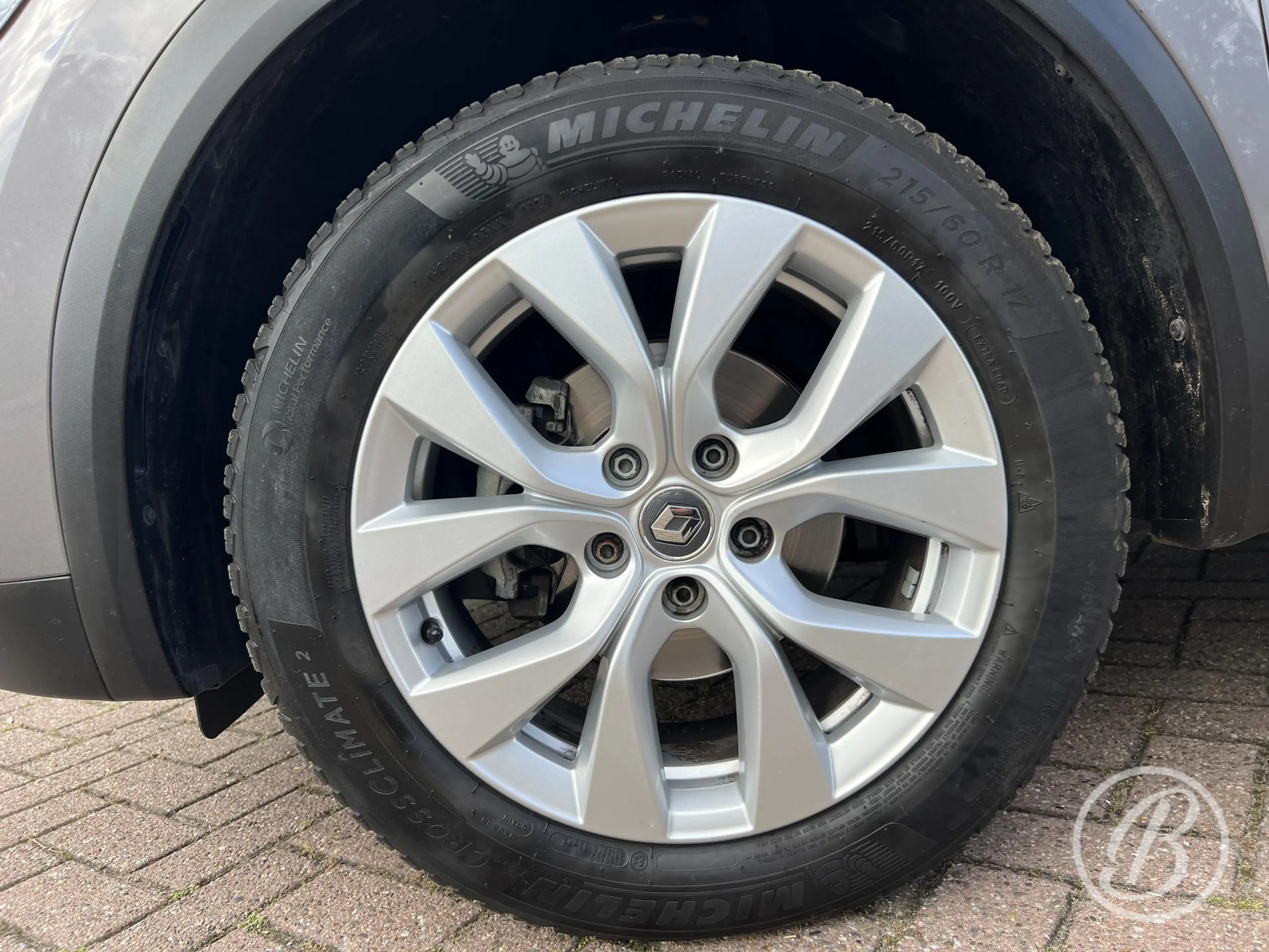 Renault Captur 1.0 TCe 100 Intens | Keyless — photo 17