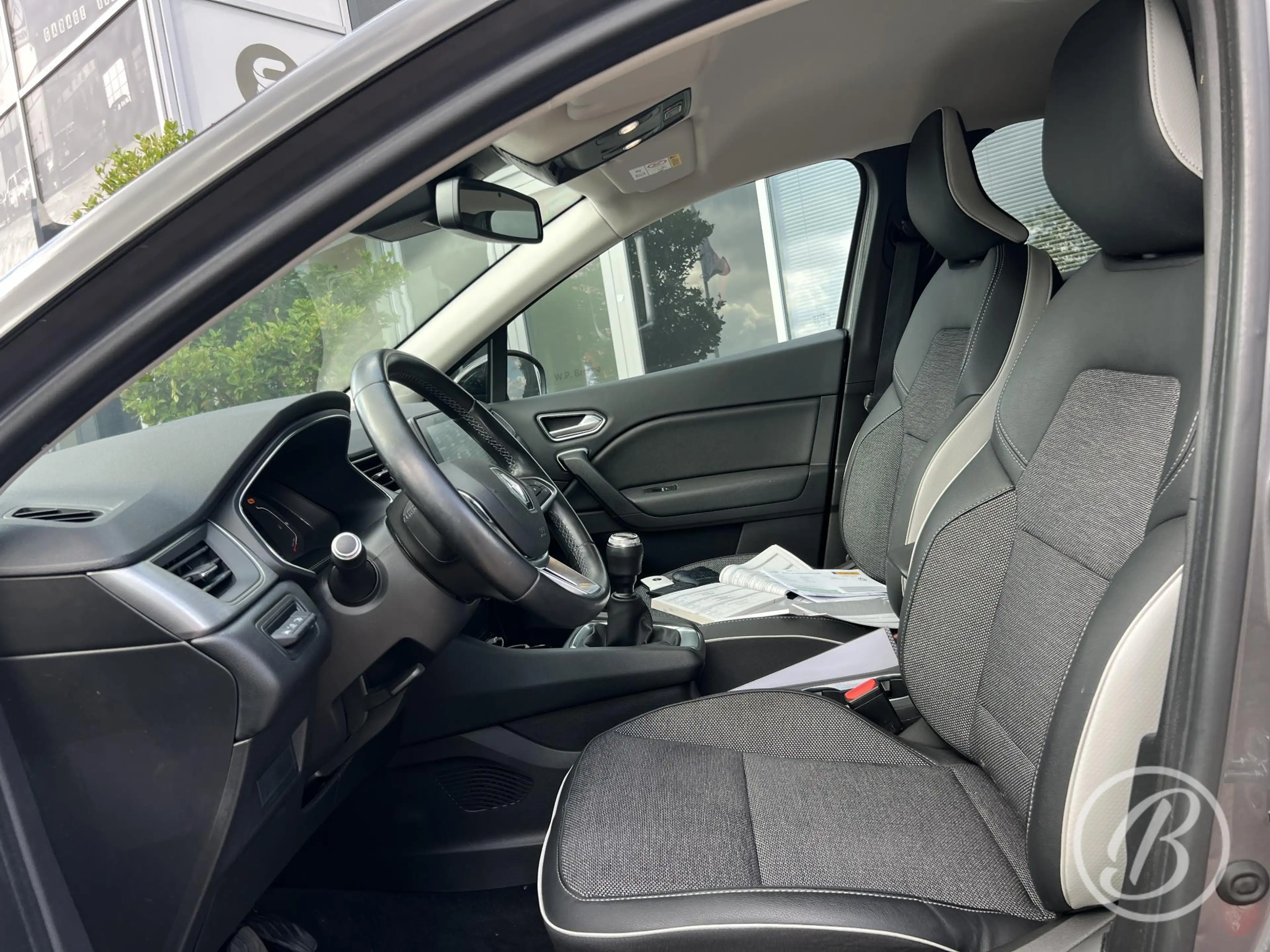 Renault Captur 1.0 TCe 100 Intens | Keyless — photo 6