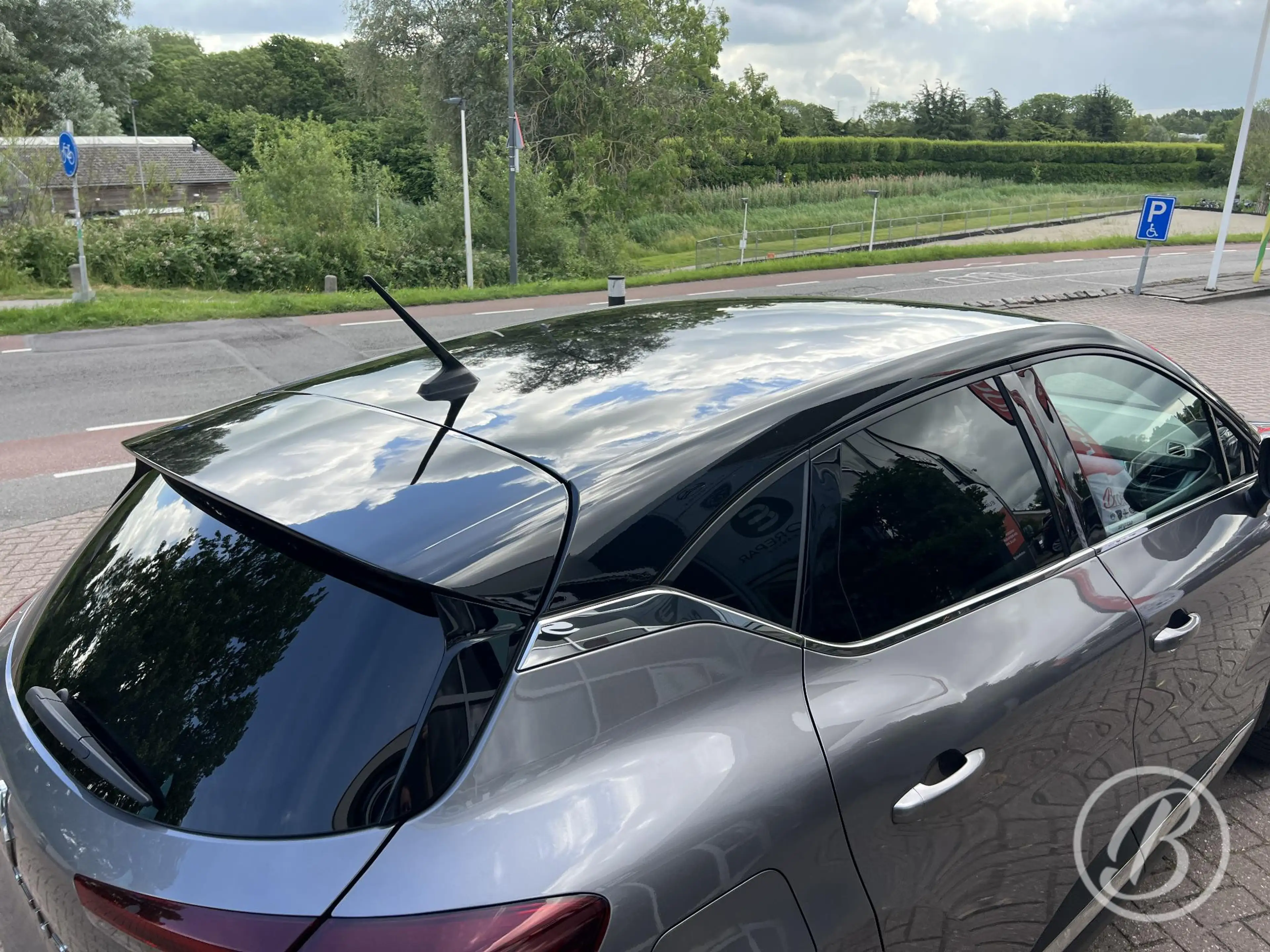 Renault Captur 1.0 TCe 100 Intens | Keyless — photo 35