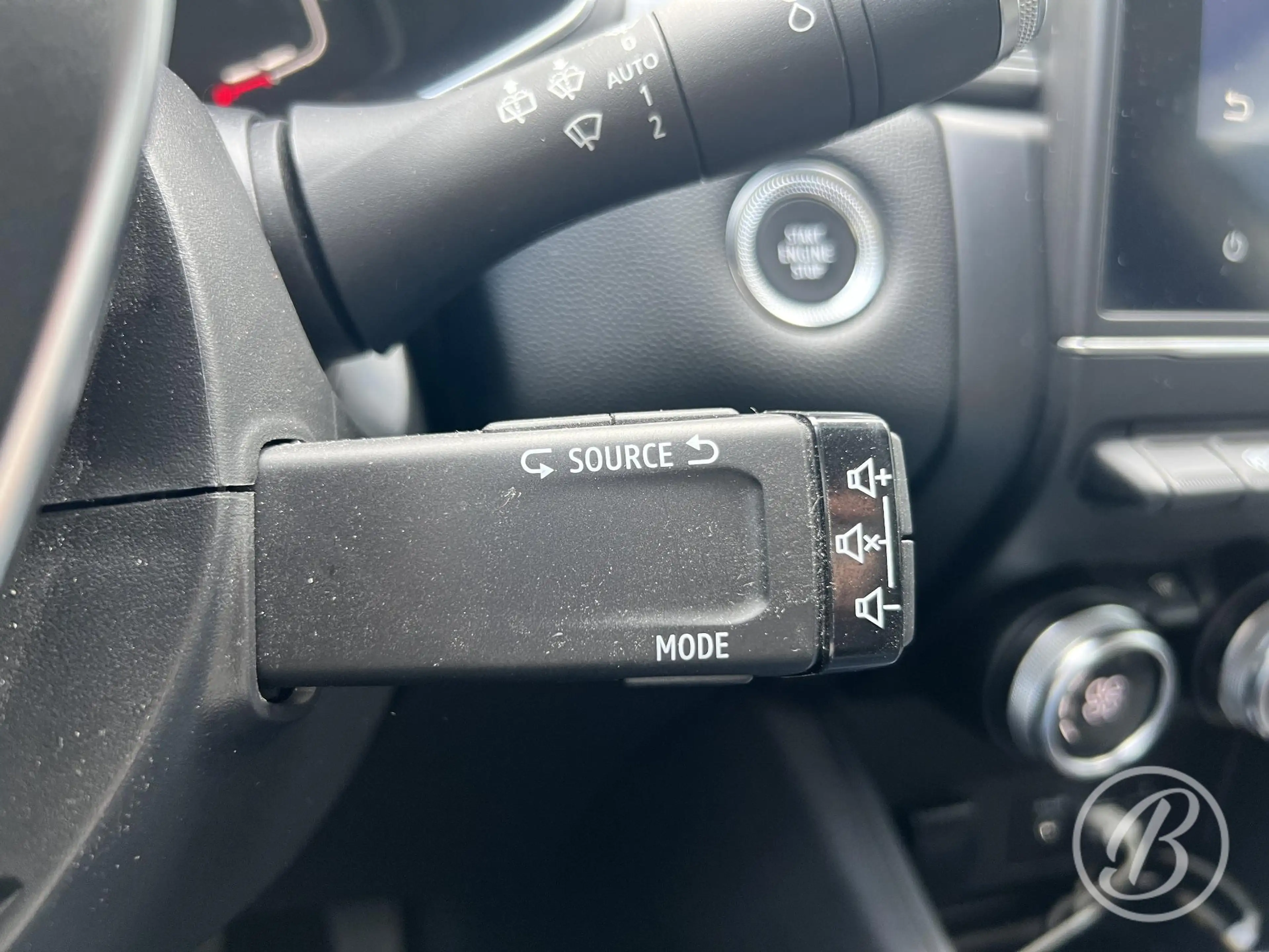 Renault Captur 1.0 TCe 100 Intens | Keyless — photo 46