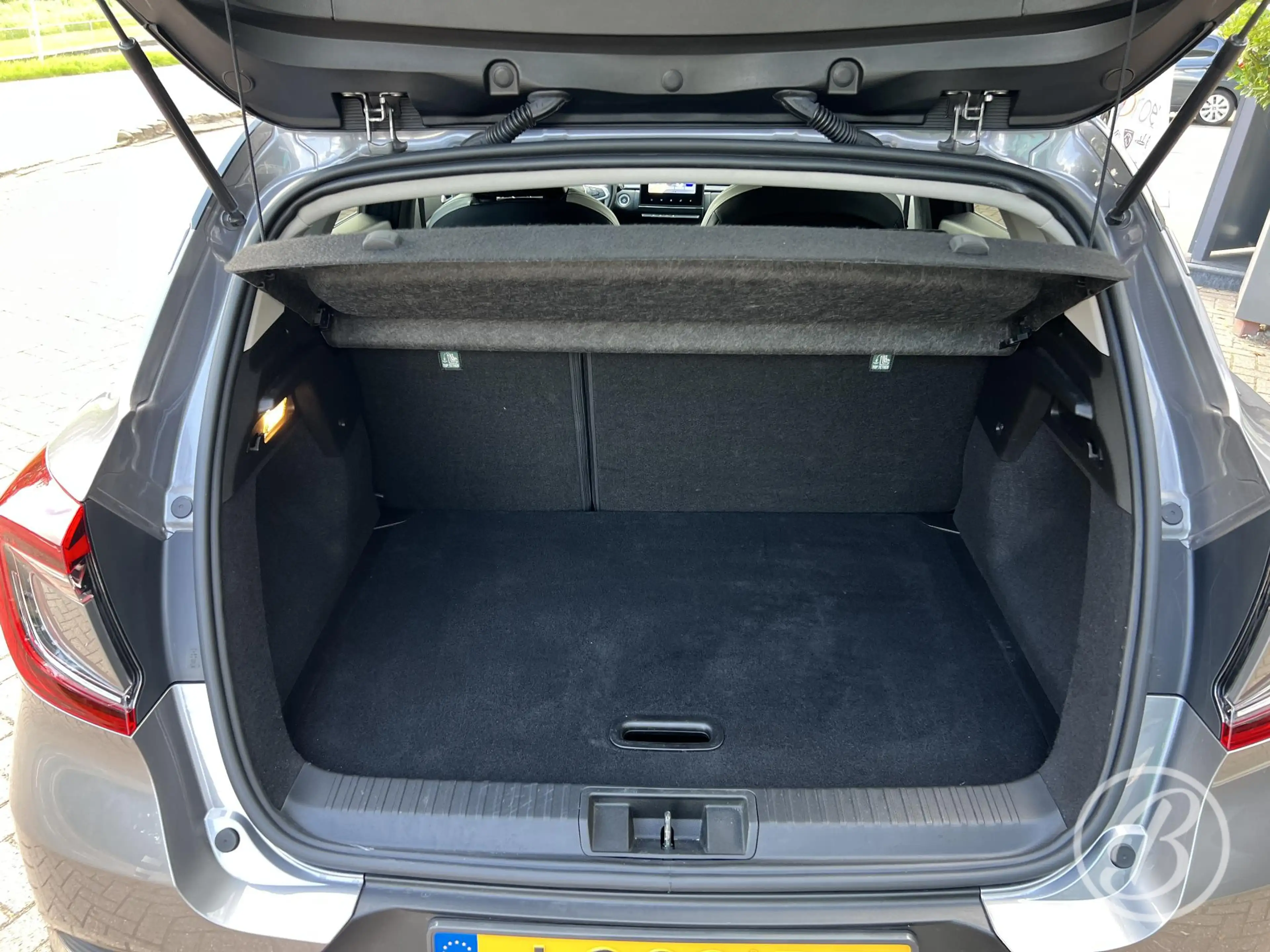 Renault Captur 1.0 TCe 100 Intens | Keyless — photo 26