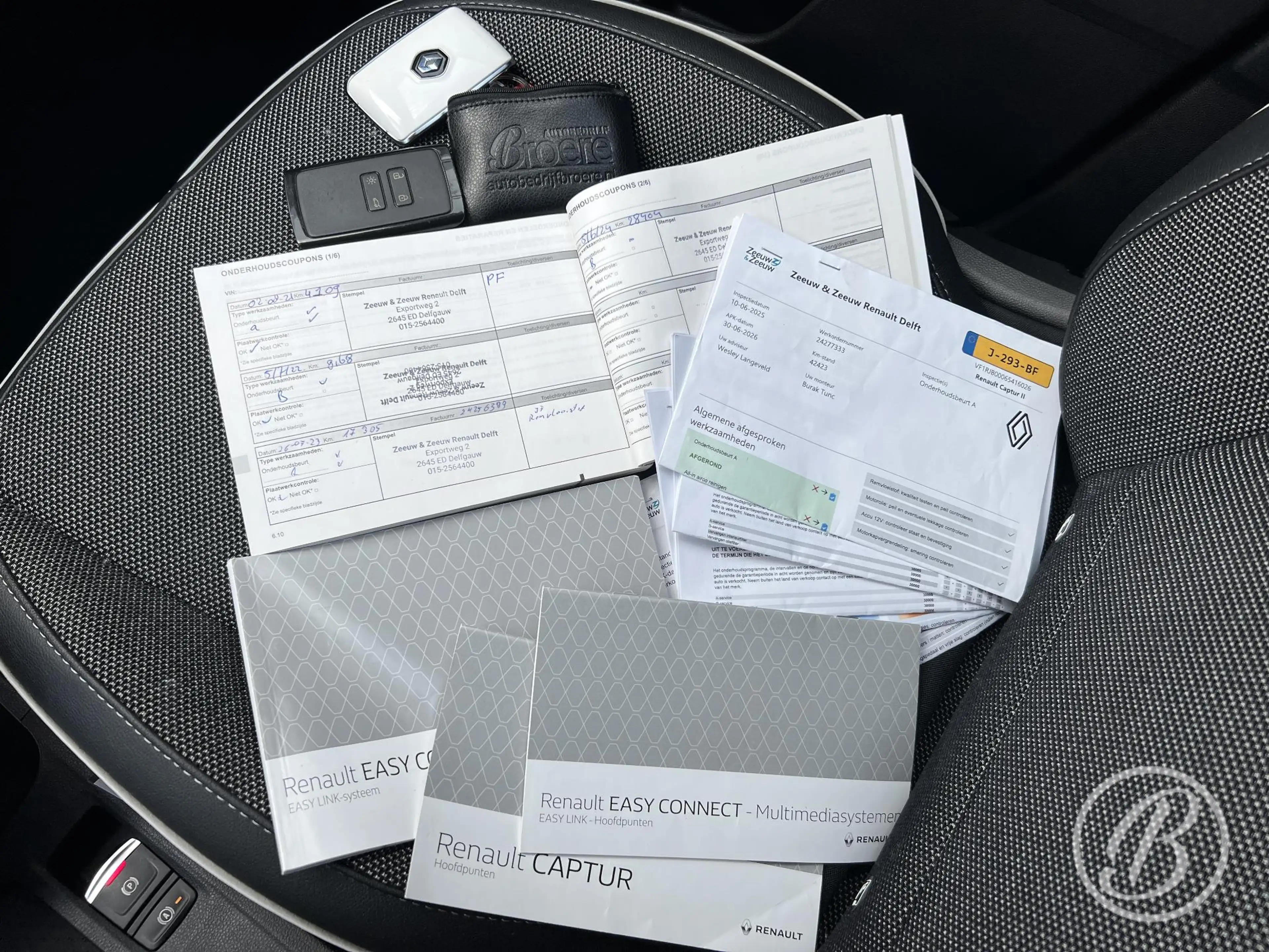 Renault Captur 1.0 TCe 100 Intens | Keyless — photo 47