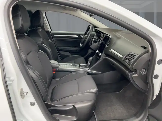 Renault Megane view 8