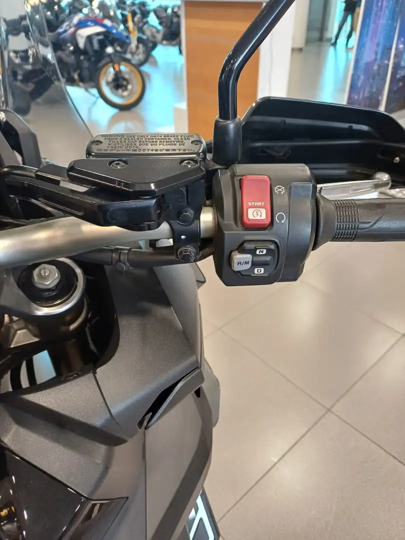 Honda X-ADV Negro - 2