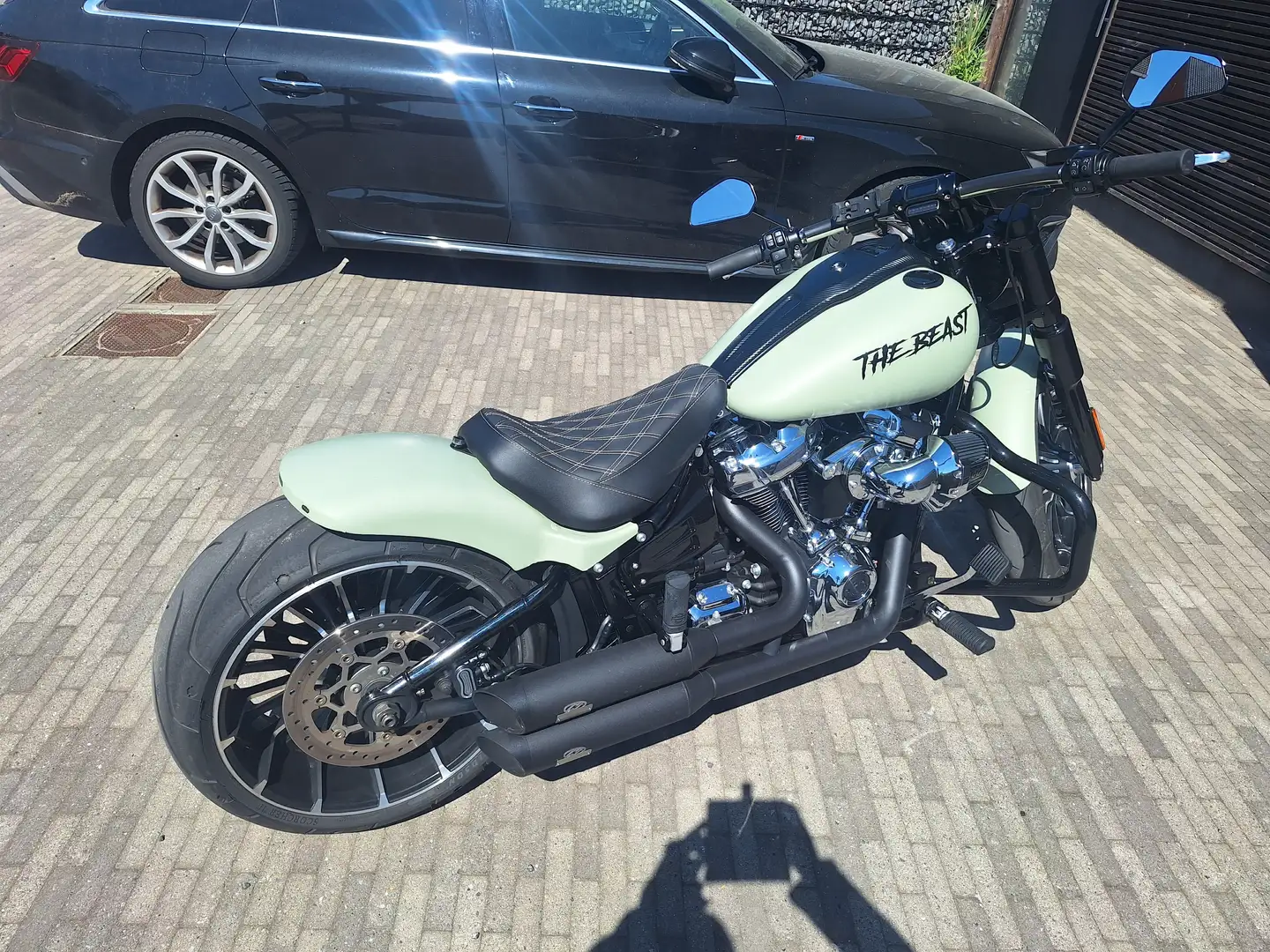 Harley-Davidson Breakout the beast Czarny - 1