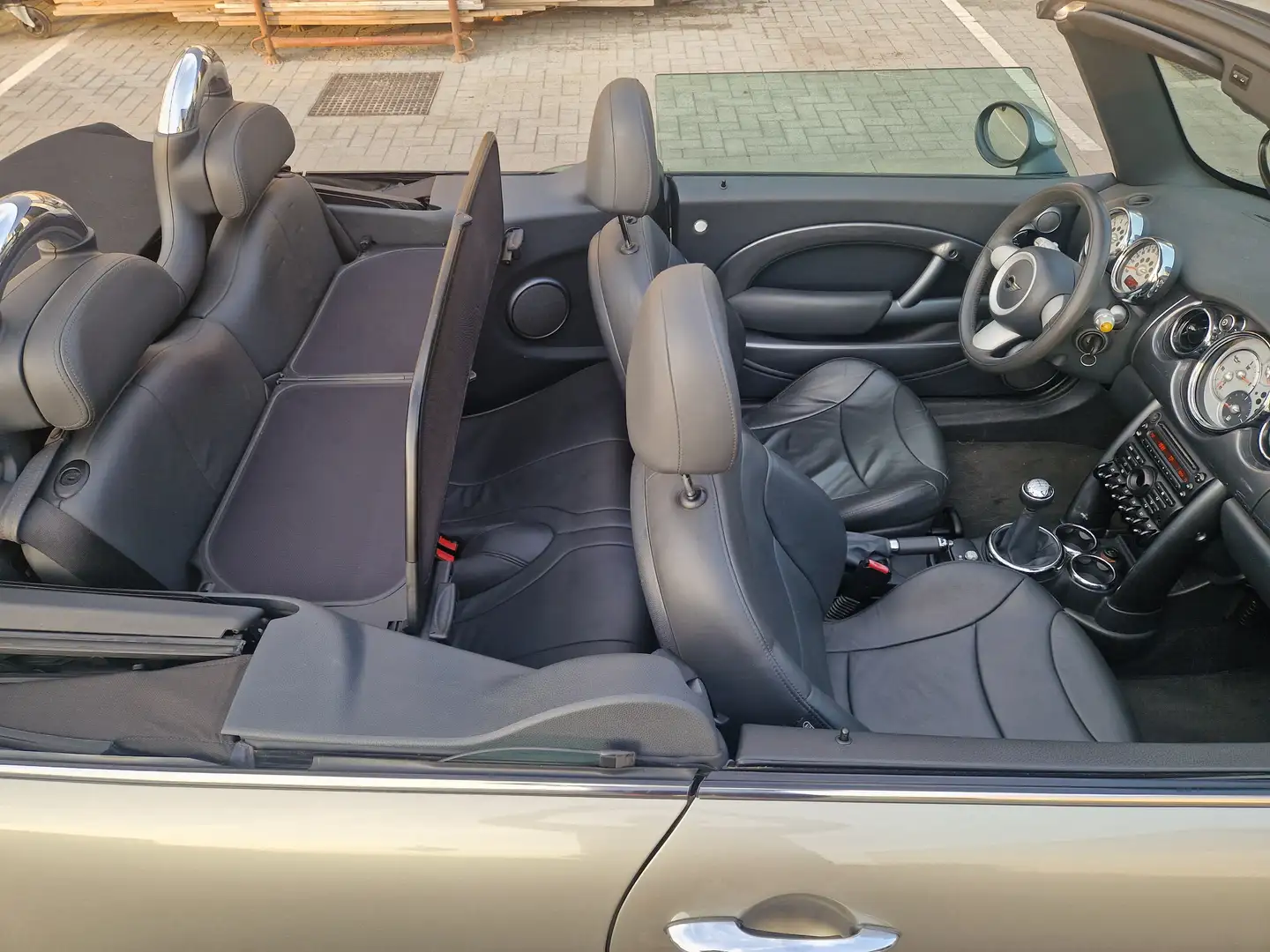MINI Cooper S Cabrio Mini Cooper S Cabrio Beige - 2