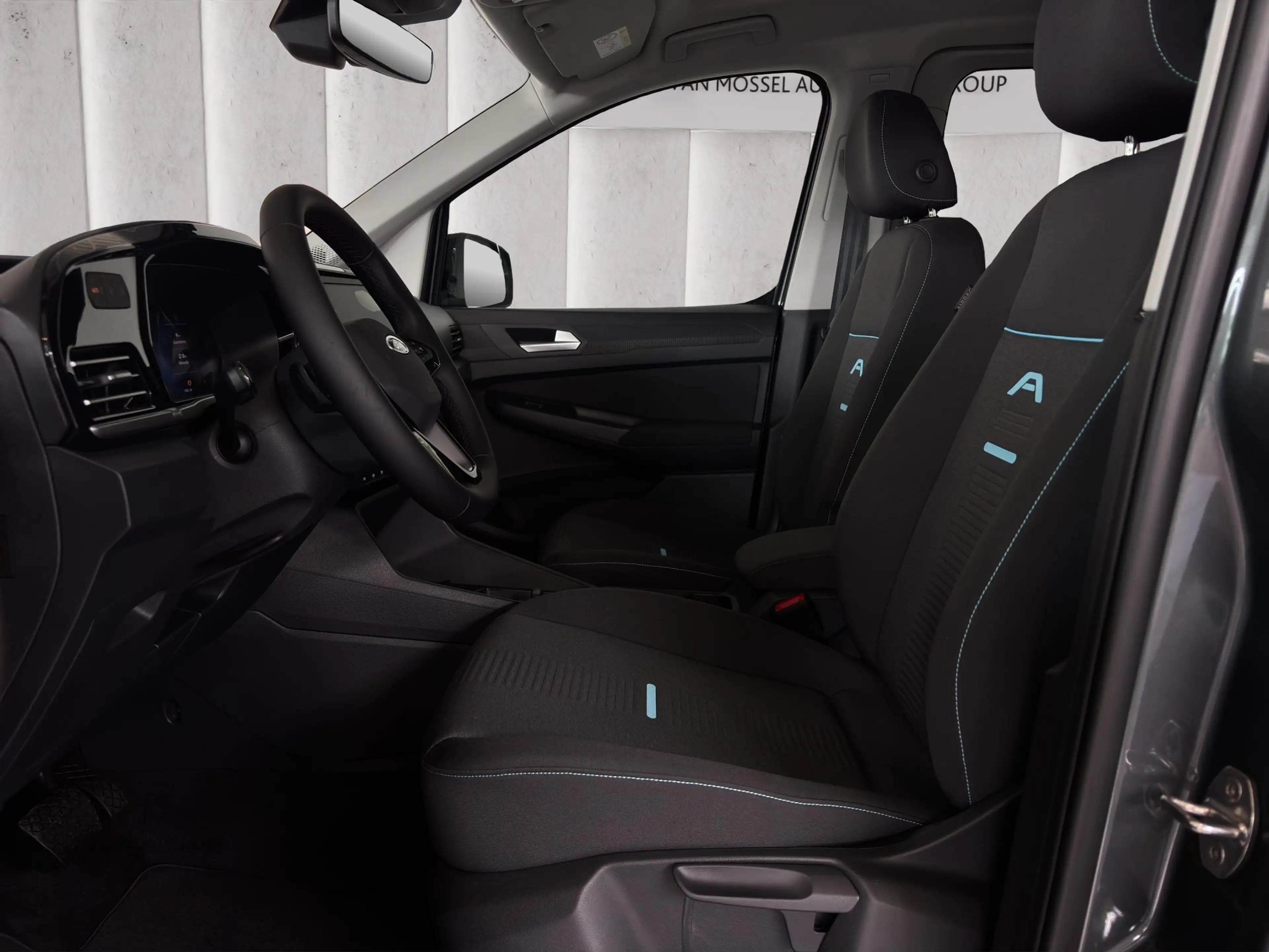 Ford Grand Tourneo Connect L2 Active 1.5 EcoBoost PHEV MJ 2026.75 — photo 10