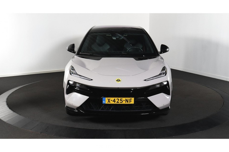 Lotus Eletre EDS 450 4WD 112 kWh — photo 4