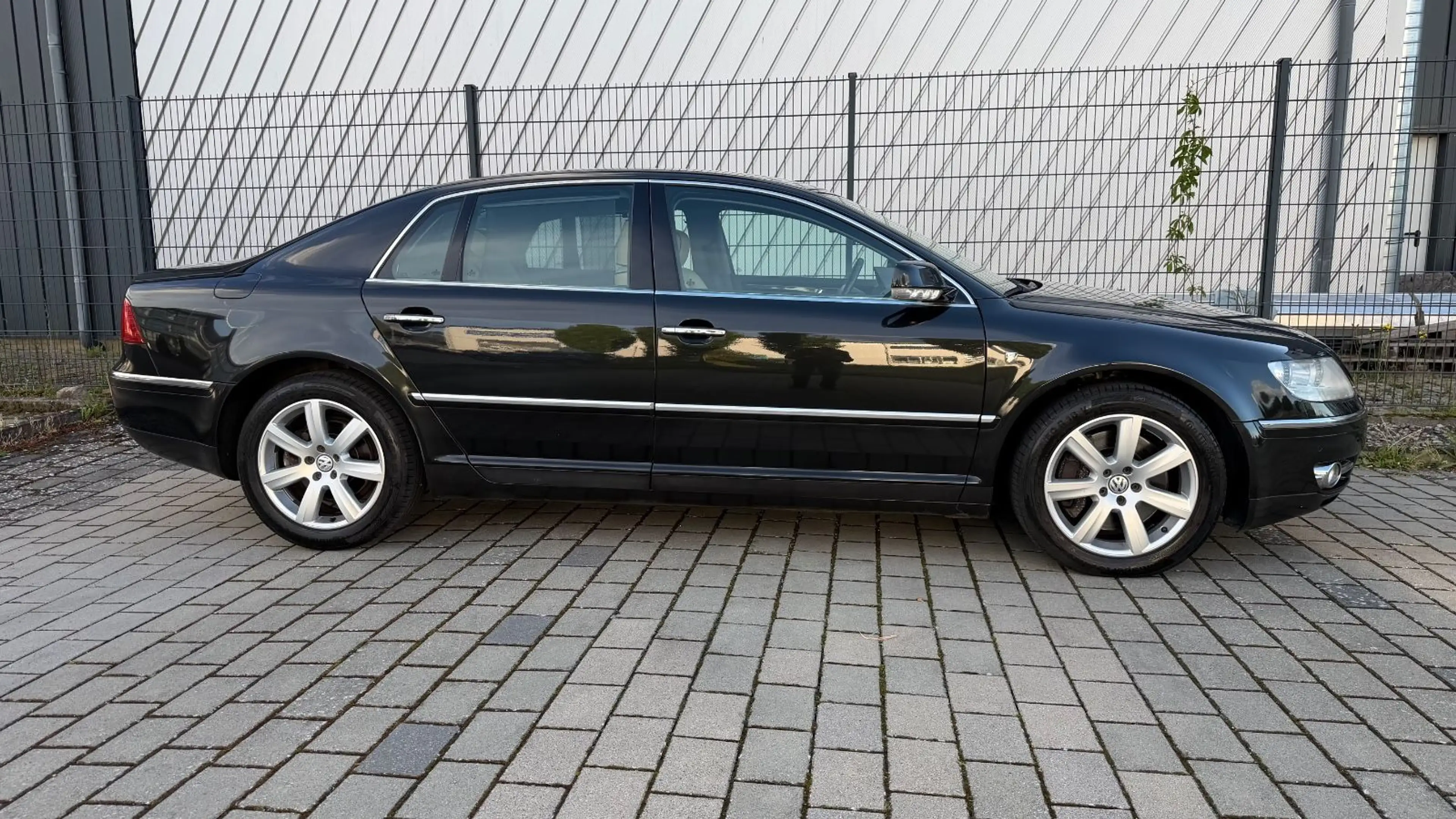 Volkswagen Phaeton V6 TDI 4Motion AUTOMATIK TÜV LEDER,NAVI — photo 6