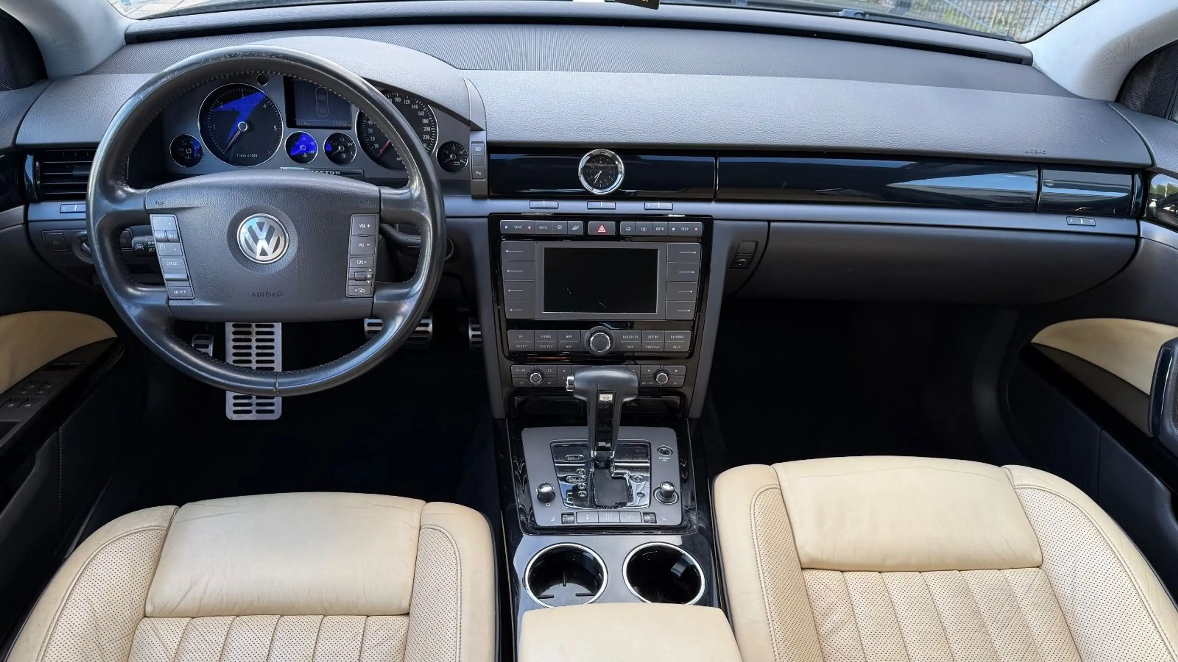 Volkswagen Phaeton V6 TDI 4Motion AUTOMATIK TÜV LEDER,NAVI — photo 9
