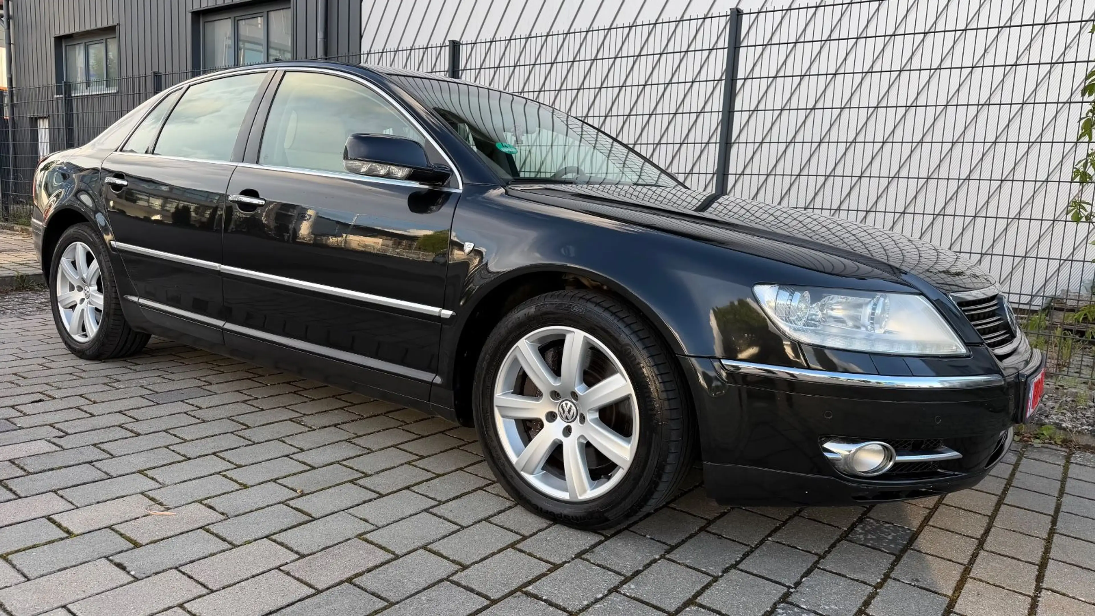 Volkswagen Phaeton V6 TDI 4Motion AUTOMATIK TÜV LEDER,NAVI — photo 2