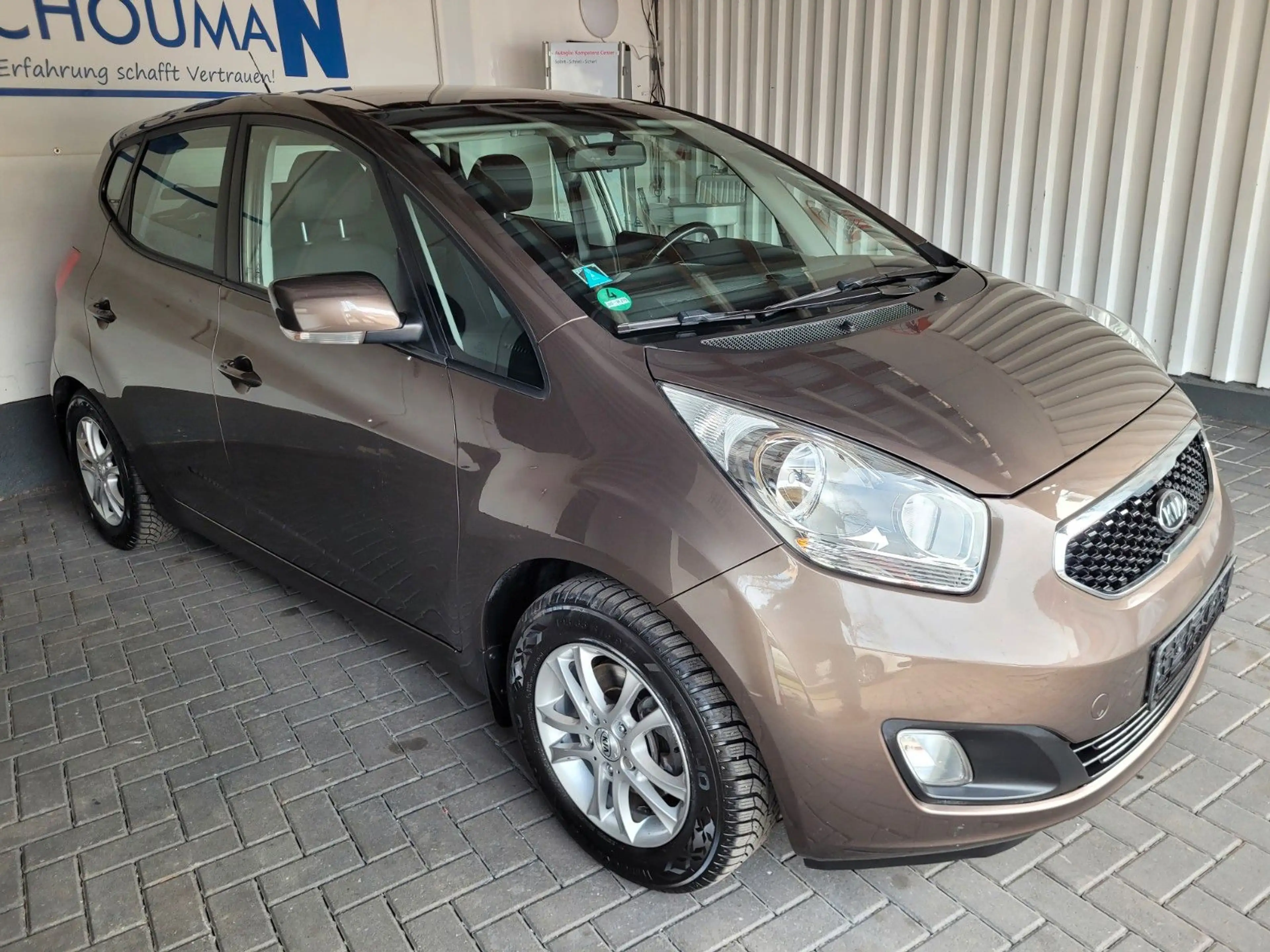 Kia Venga Spirit*PANORAMA*SCHECKHEFT*TOP AUSSTATTUNG — photo 2
