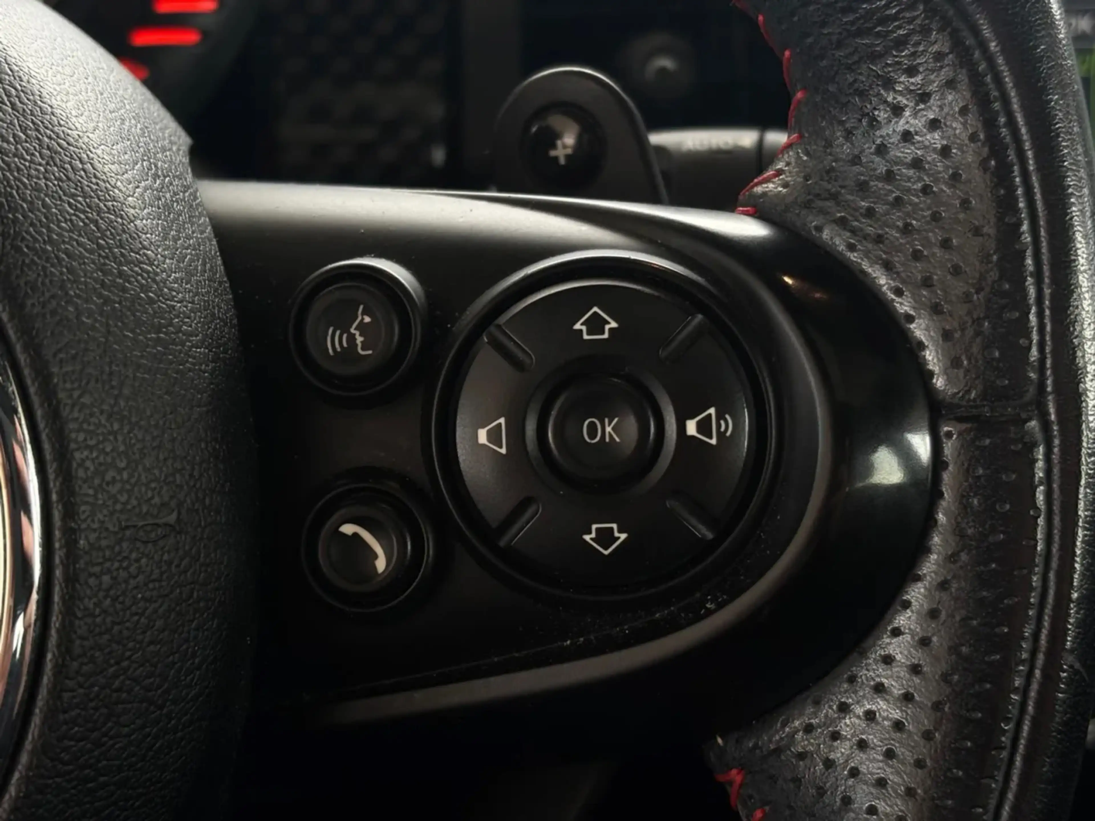 MINI Cooper S Mini 2.0 Chili Serious Business (Dealer OnderH, Pa — photo 17