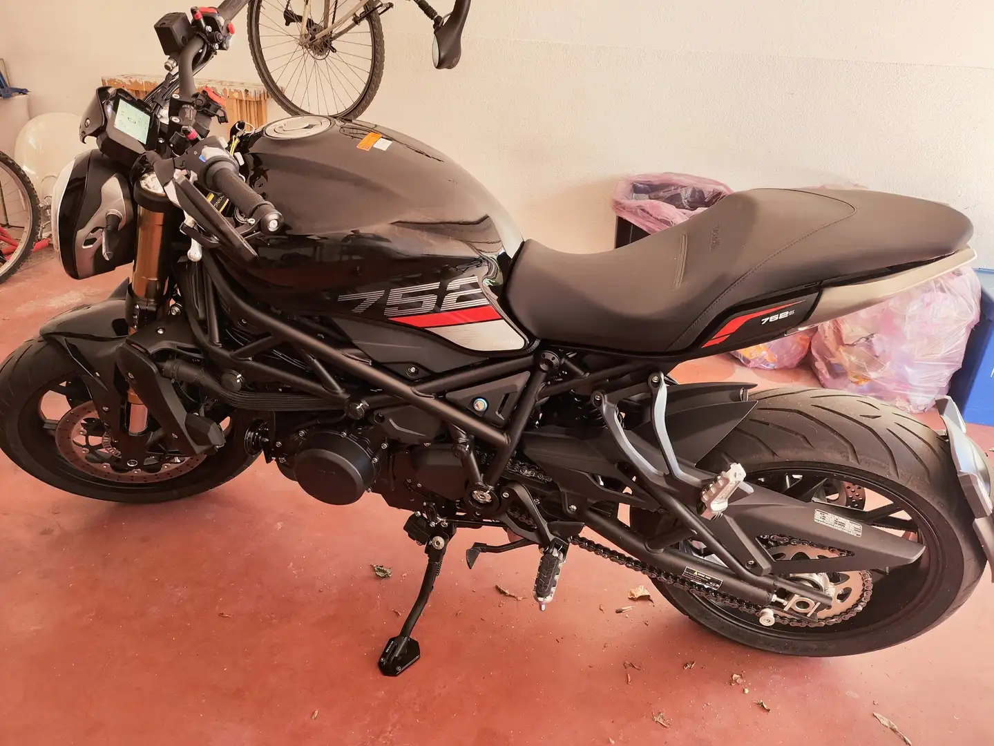 Benelli 752 S Nero - 1