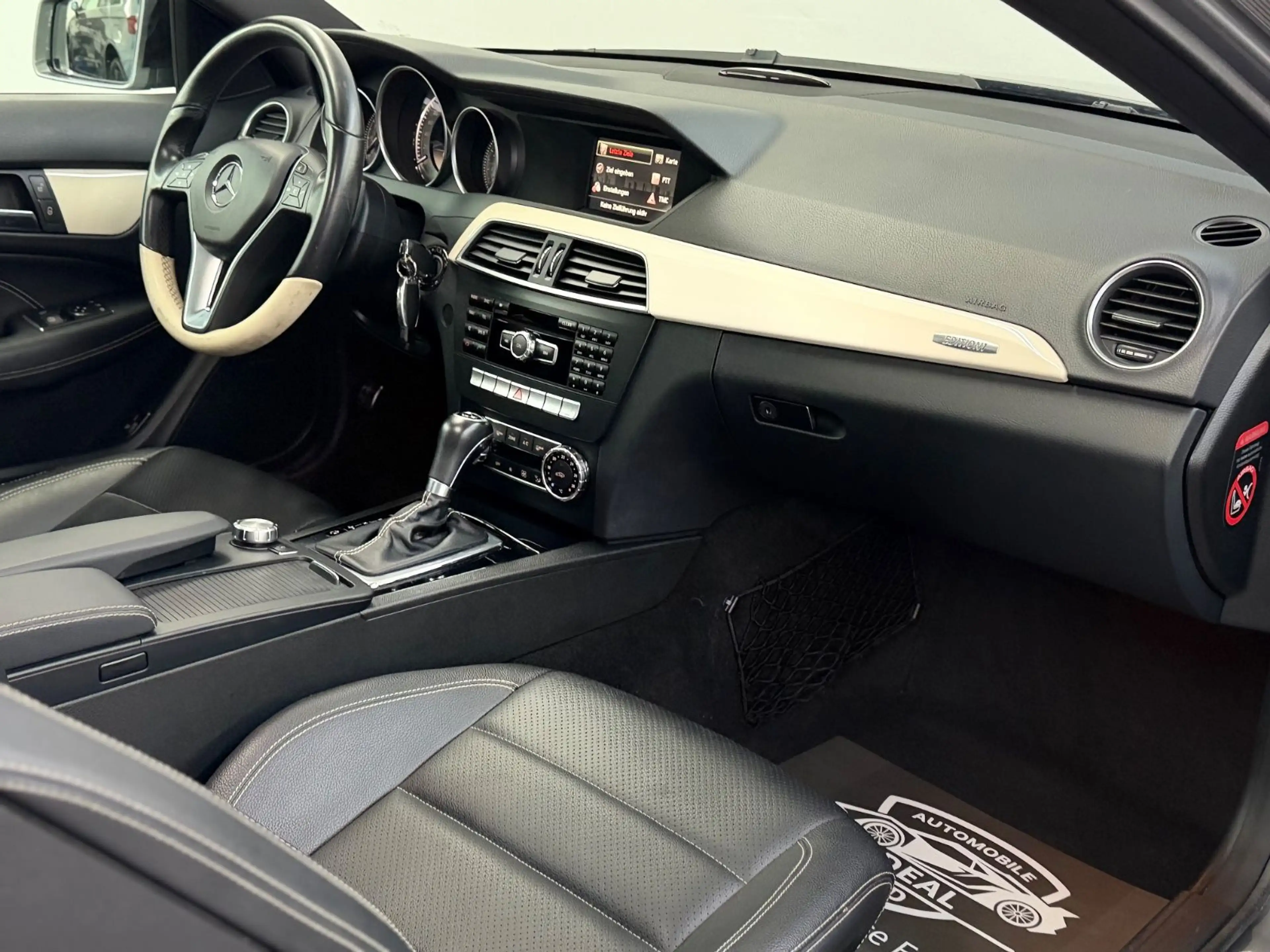 Mercedes-Benz C 350 COUPE |EDITION 1 — photo 13