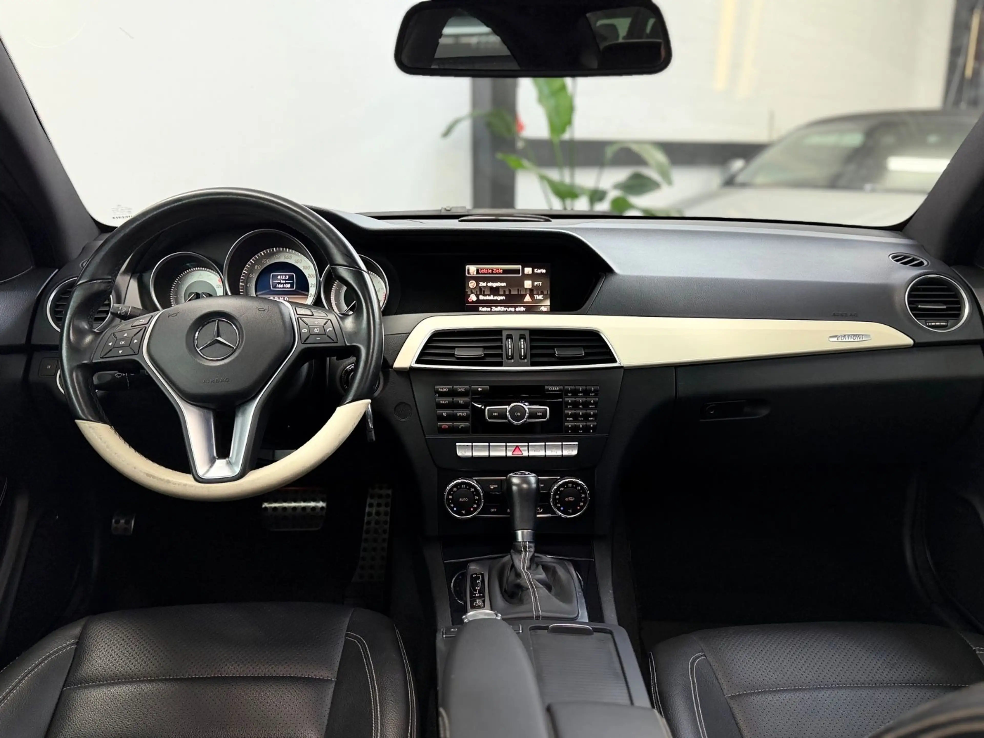 Mercedes-Benz C 350 COUPE |EDITION 1 — photo 11