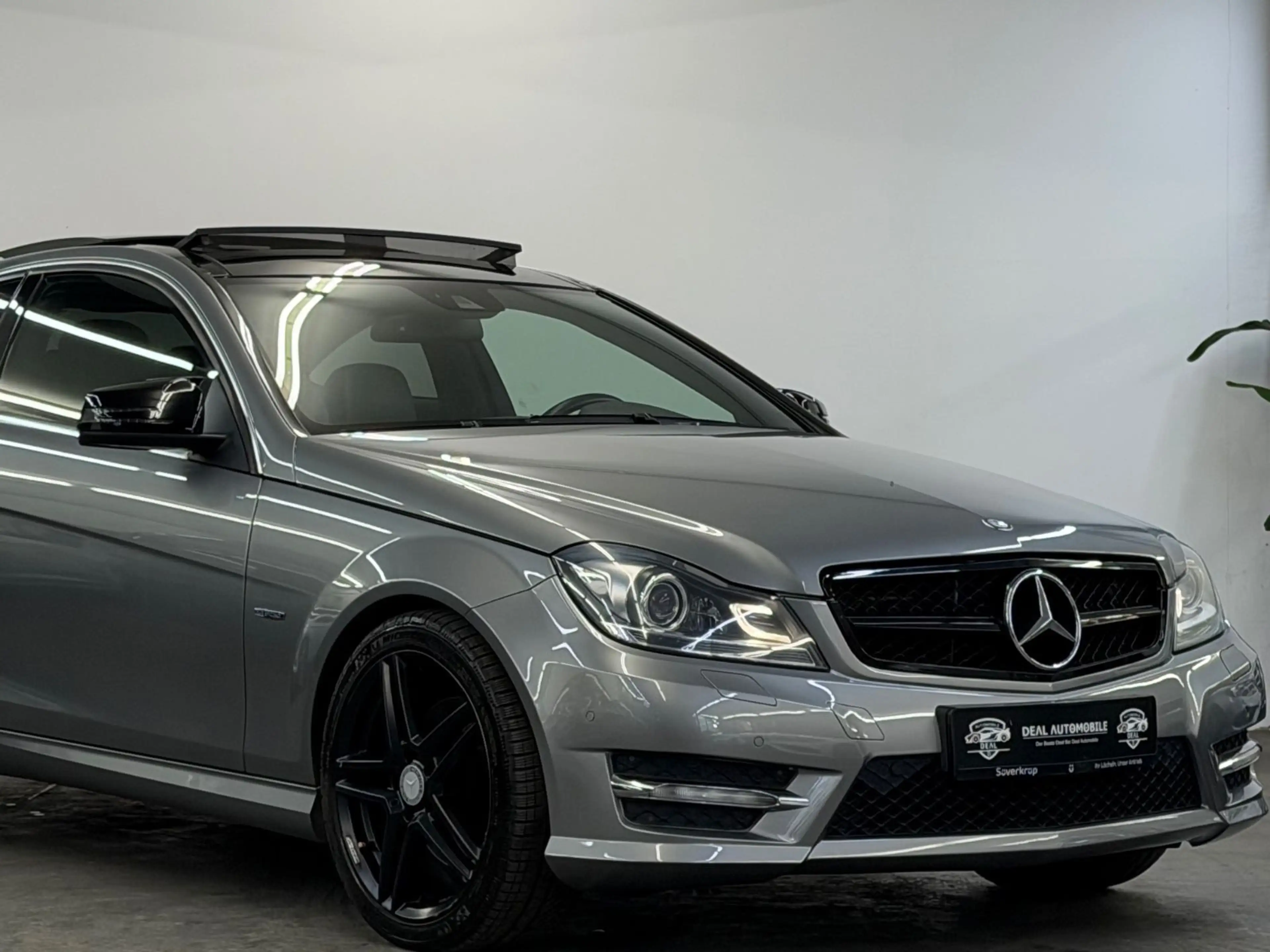 Mercedes-Benz C 350 COUPE |EDITION 1 — photo 4
