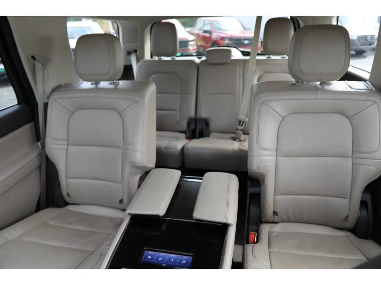 Lincoln Navigator photo Lincoln Navigator