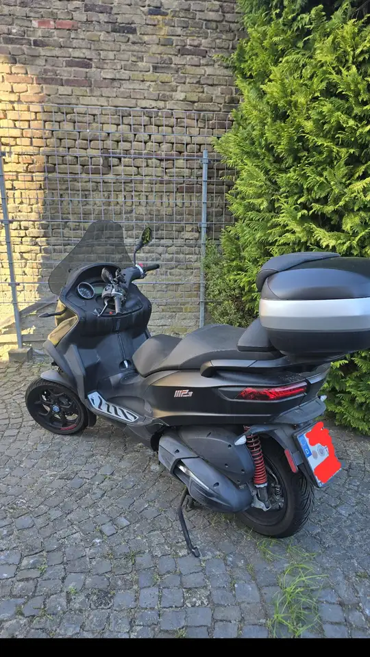 Piaggio MP3 500