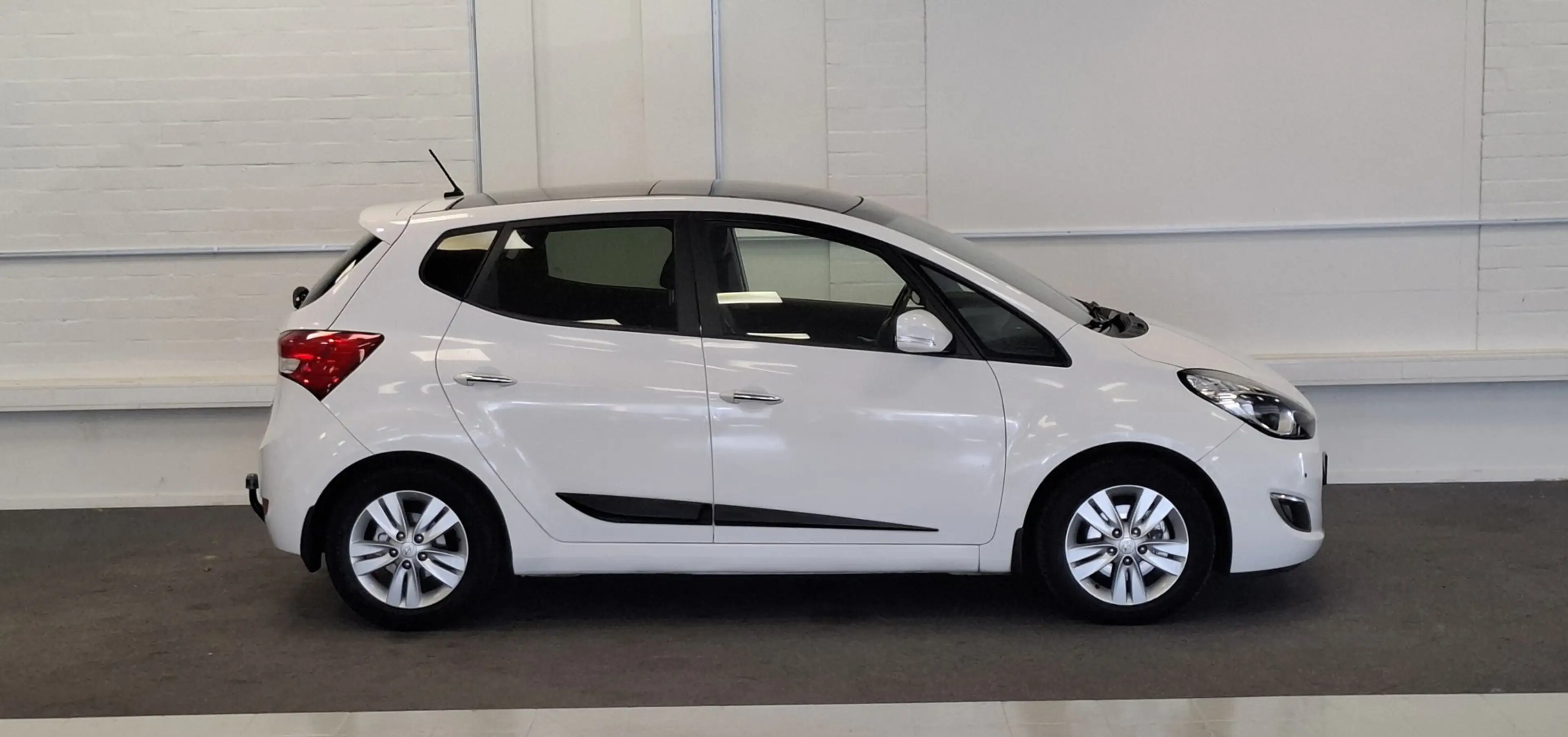 Hyundai iX20 1.6i i-Catcher Automaat Navi Schuif/kanteldak Trek — photo 5
