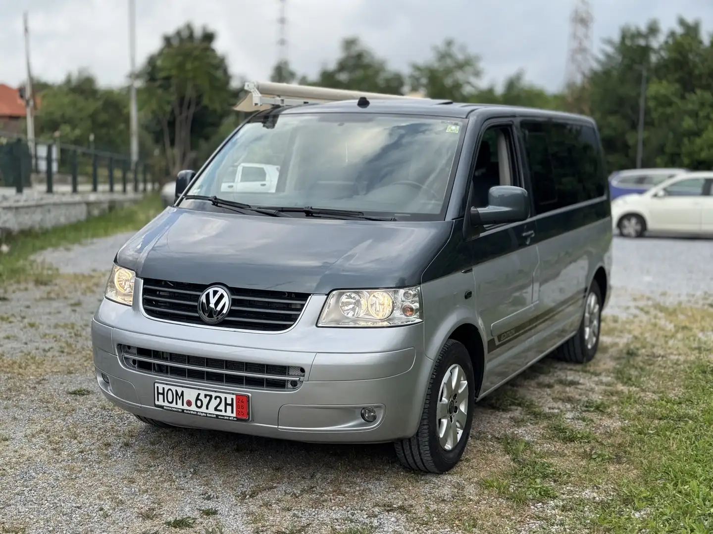 Volkswagen T5 Multivan Atlantis 2.5TDI 174PS BPC TwoTone Grau - 2