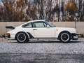 Porsche 930 Turbo 3.3 / Grand Prix White / Heated Seats / Pano Wit - thumbnail 7