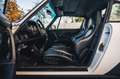 Porsche 930 Turbo 3.3 / Grand Prix White / Heated Seats / Pano Wit - thumbnail 17