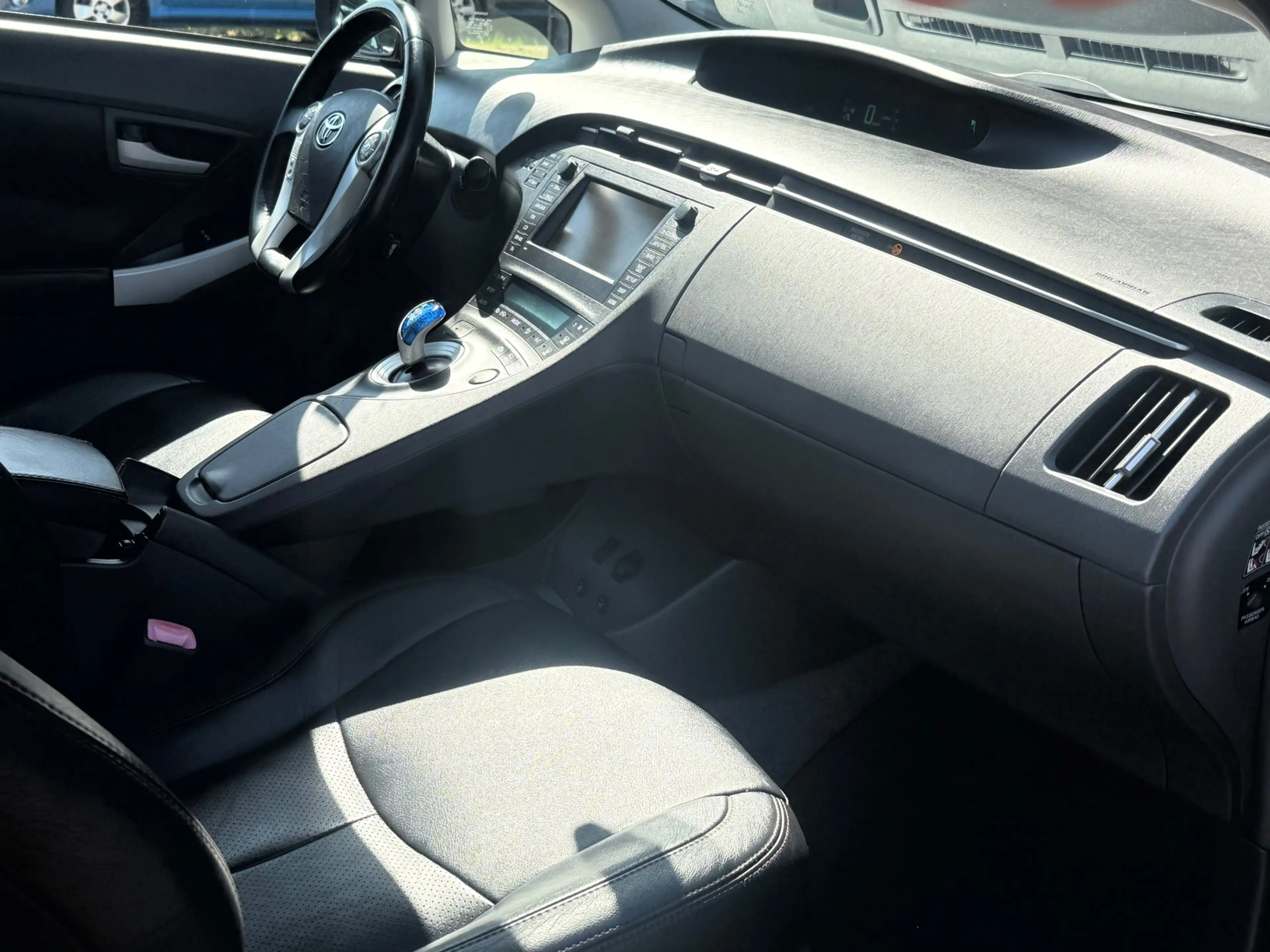 Toyota Prius 1.8 Dynamic — photo 10