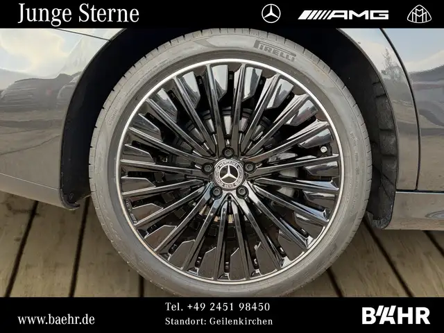 Mercedes-Benz E-Class view 6