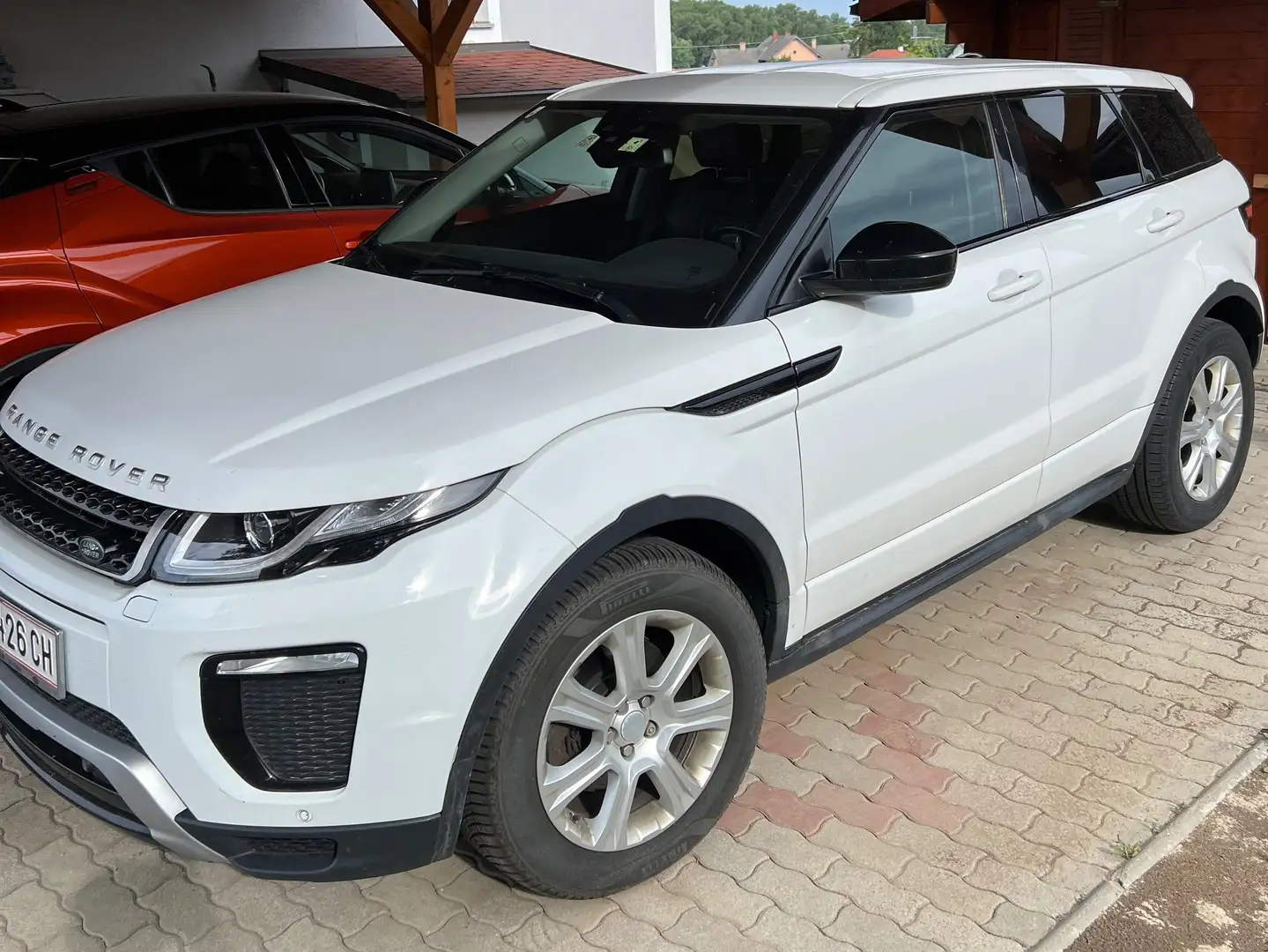 Land Rover Range Rover Evoque Range Rover Evoque SE 2,0 TD4 Aut. SE Weiß - 2