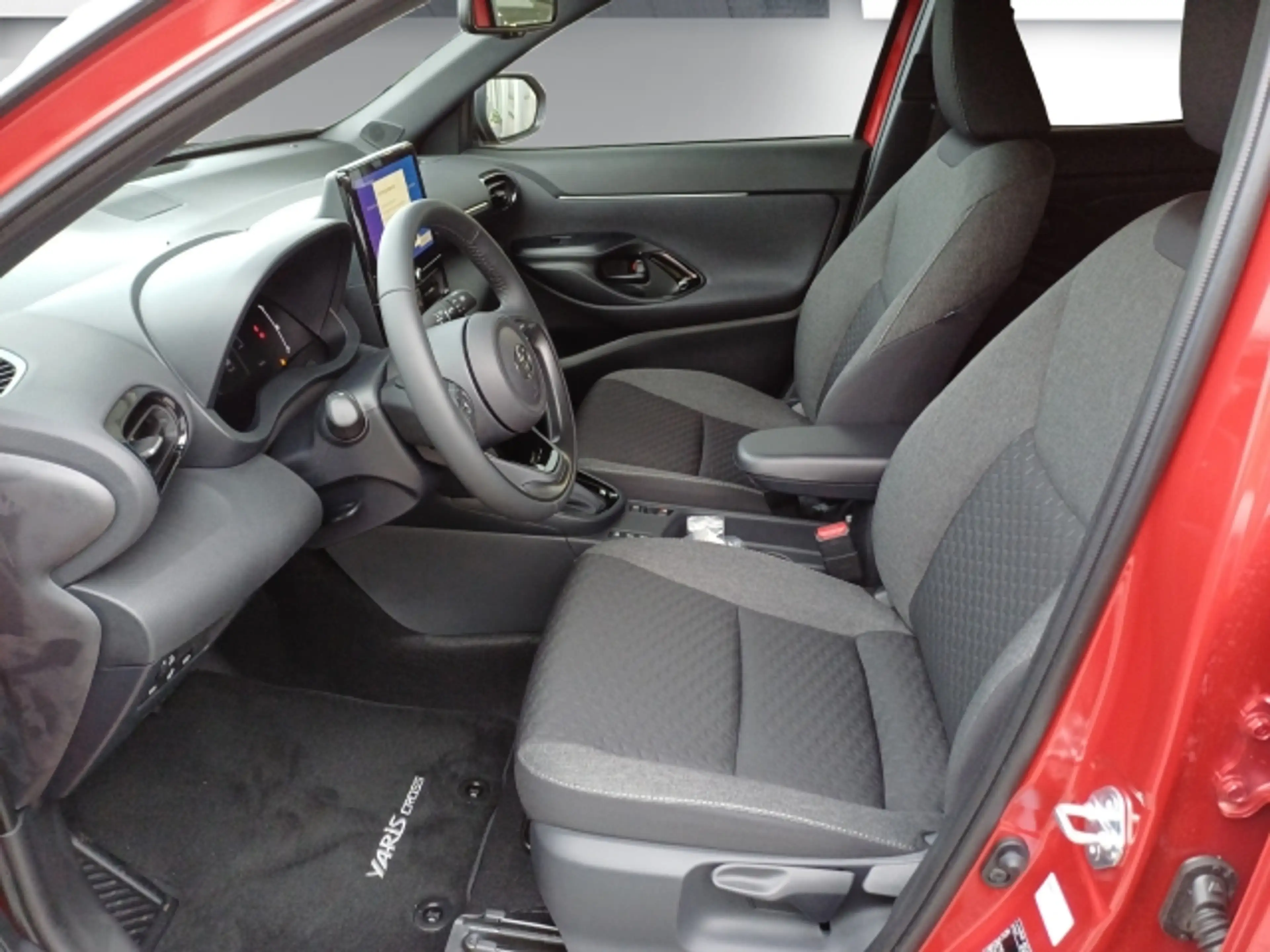 Toyota Yaris Cross 1,5 VVT-i Hybrid Active Drive 2WD !! Jungwagen !! — photo 6