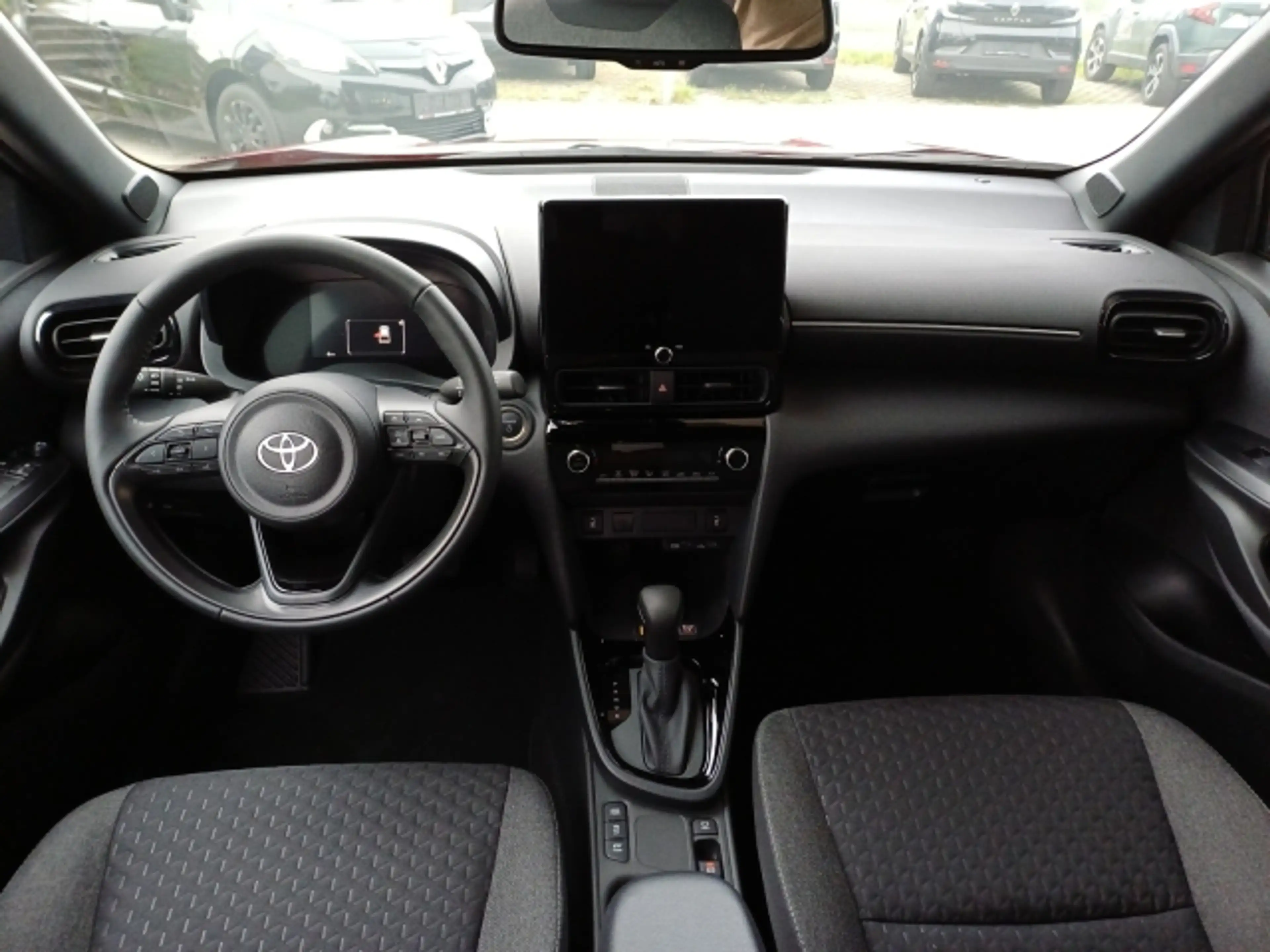 Toyota Yaris Cross 1,5 VVT-i Hybrid Active Drive 2WD !! Jungwagen !! — photo 7