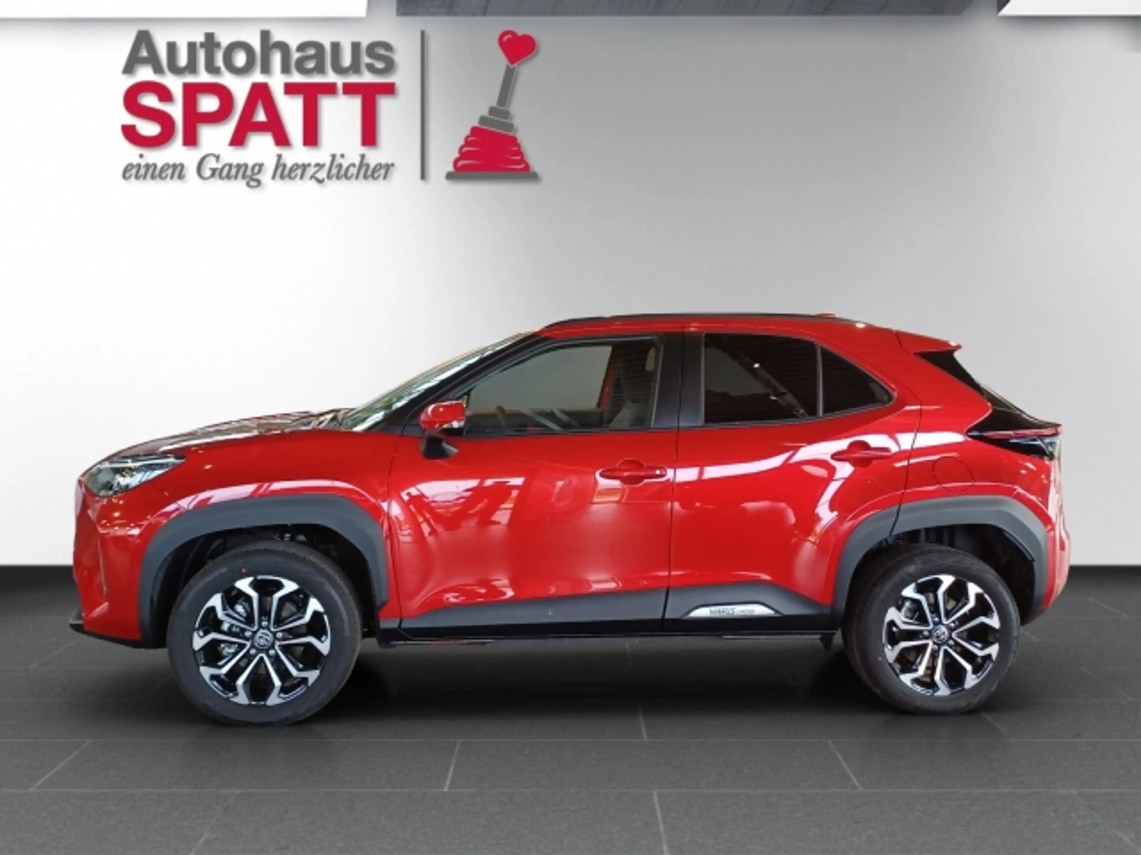 Toyota Yaris Cross 1,5 VVT-i Hybrid Active Drive 2WD !! Jungwagen !! — photo 2