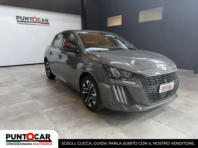 Peugeot 208 view 3