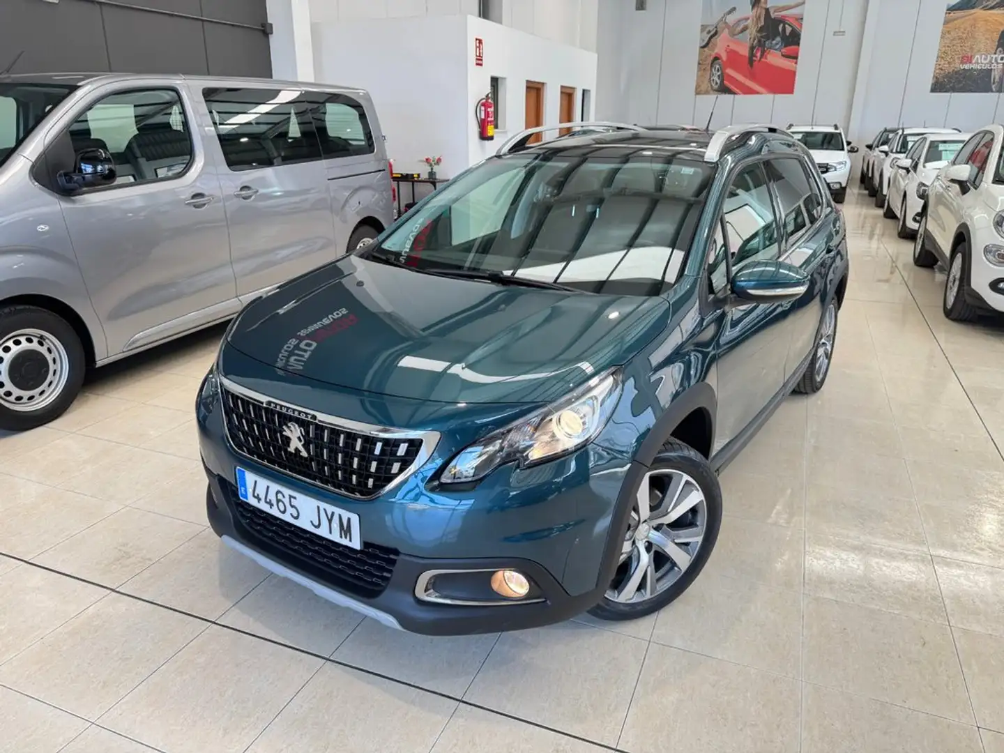 Peugeot 2008 1.2 PureTech S&S Allure 110 Verde - 1